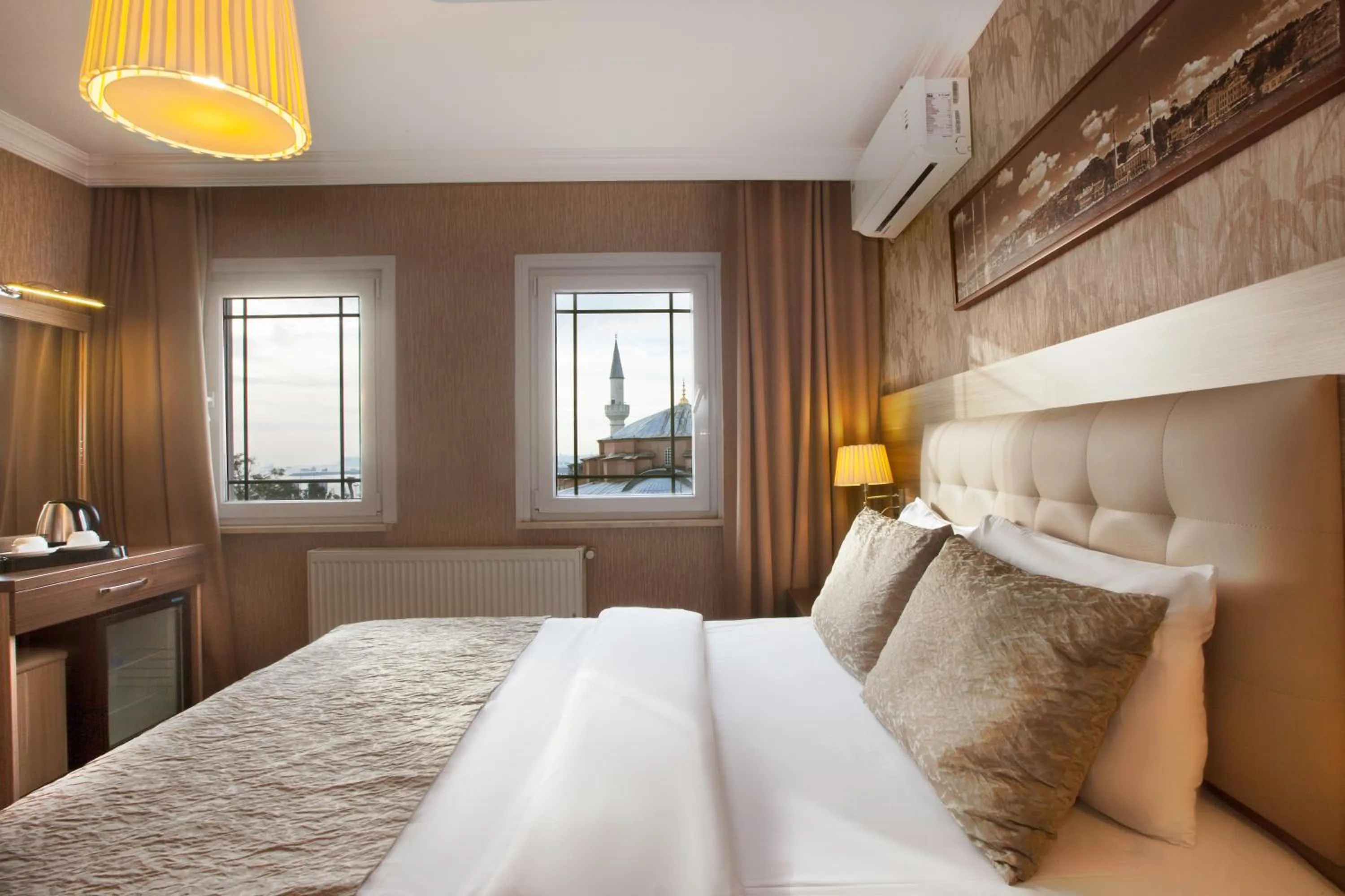 View (from property/room), Bed in Sultanahmet inn Hotel