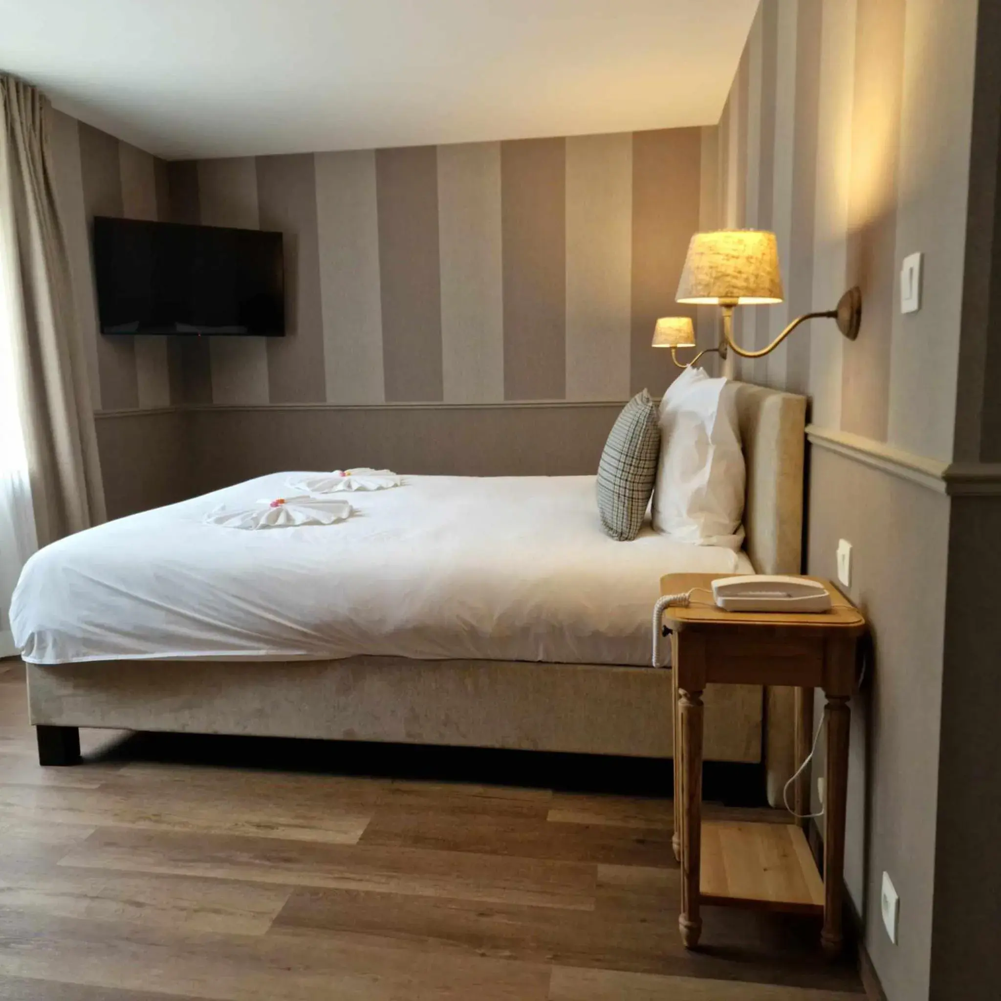 Superior Double Room in Hôtel Le Cor de Chasse Superior Double Room in Hôtel Le Cor de Chasse