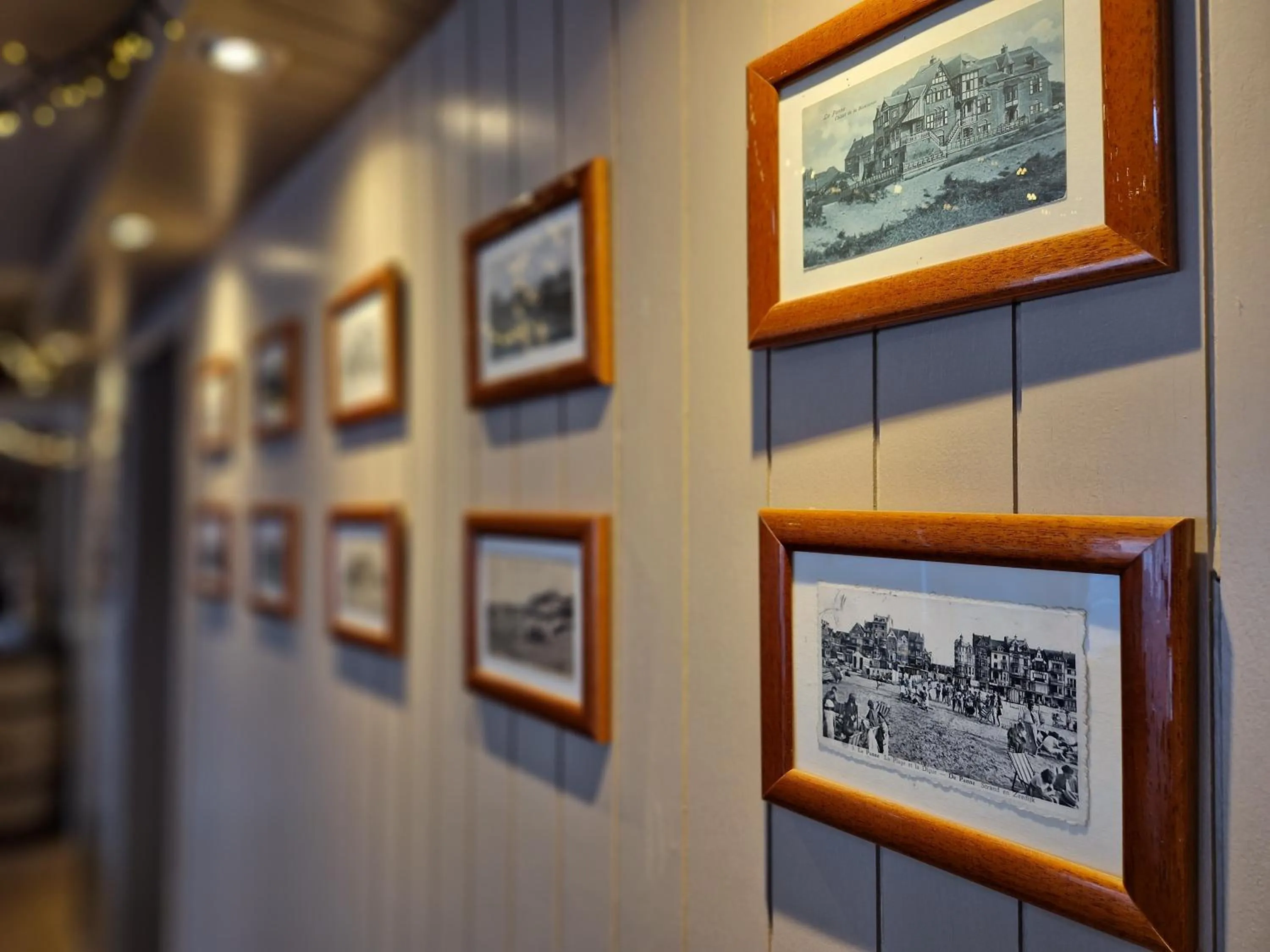 Decorative detail in Hotel Montana