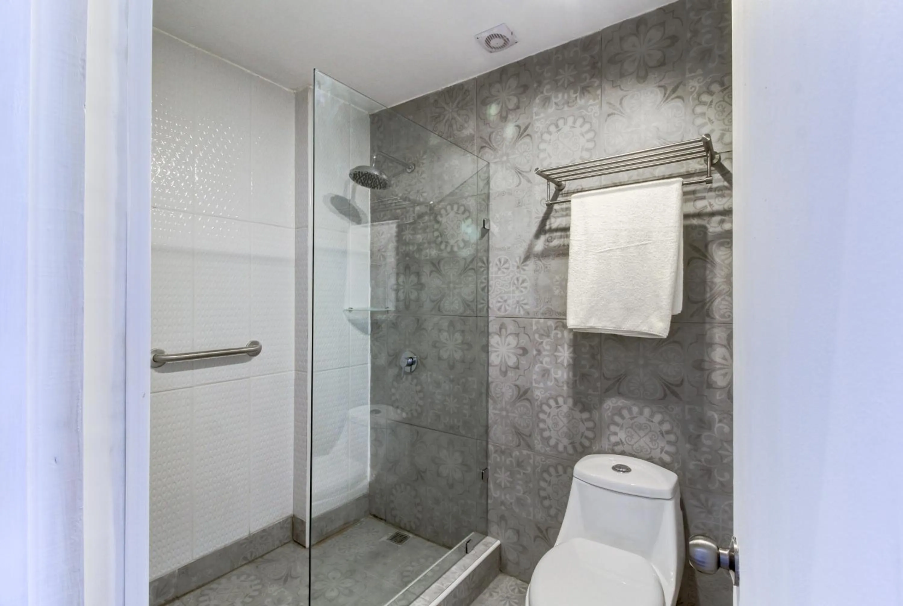 Shower in Casa Puente Hotel Boutique