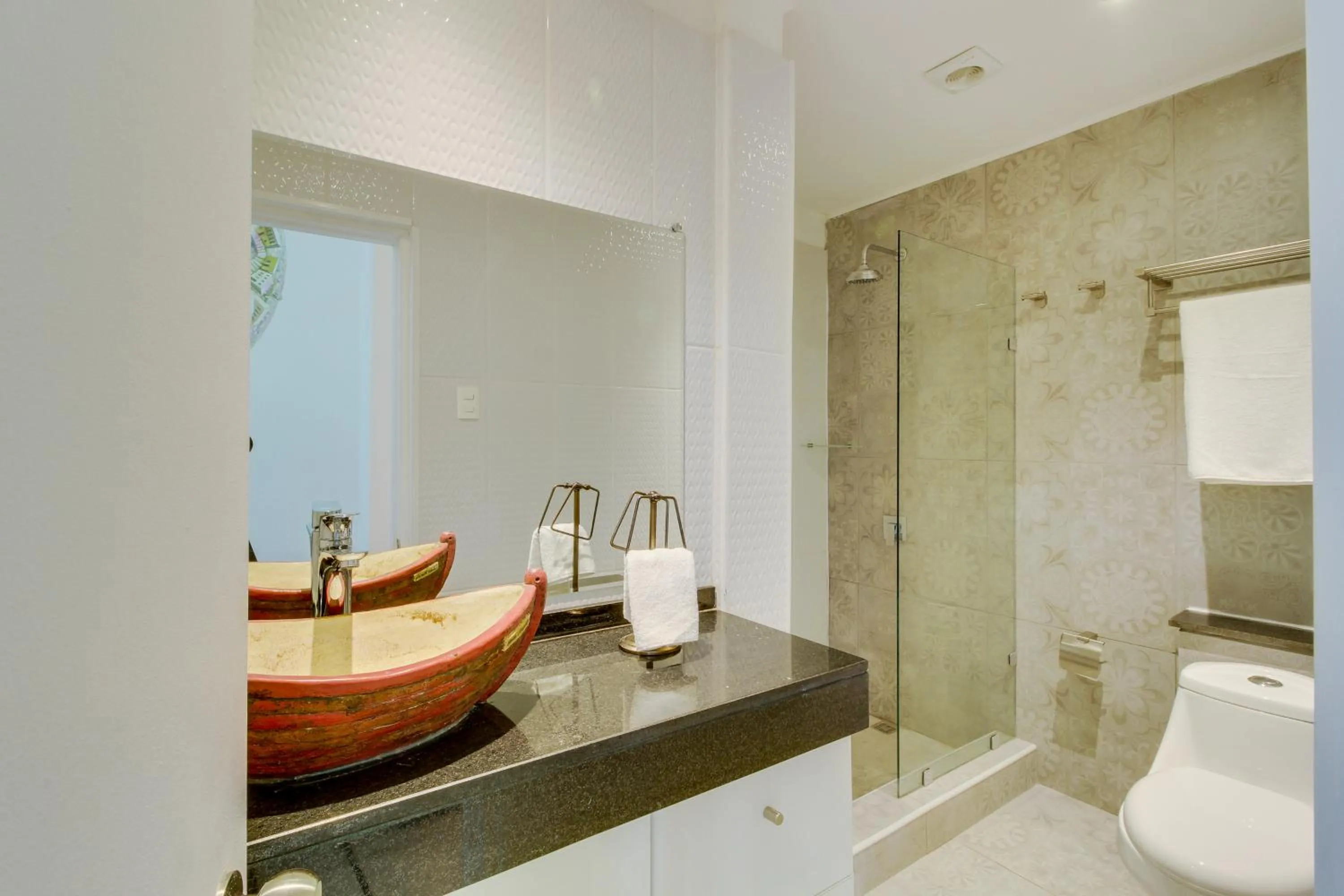 Shower in Casa Puente Hotel Boutique