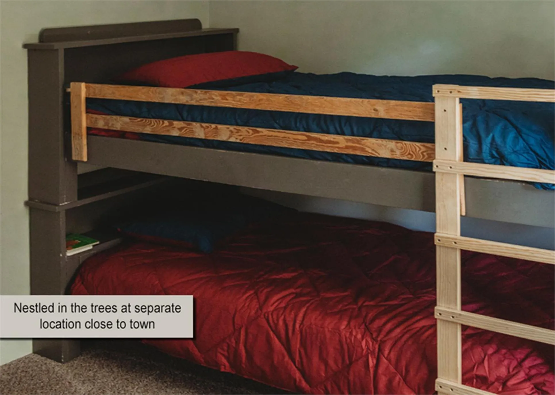 Bed in Alaskan Suites