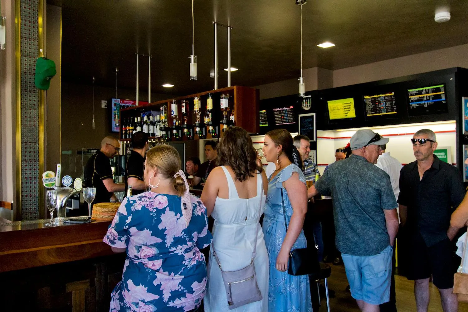 Lounge or bar in Deloraine Hotel