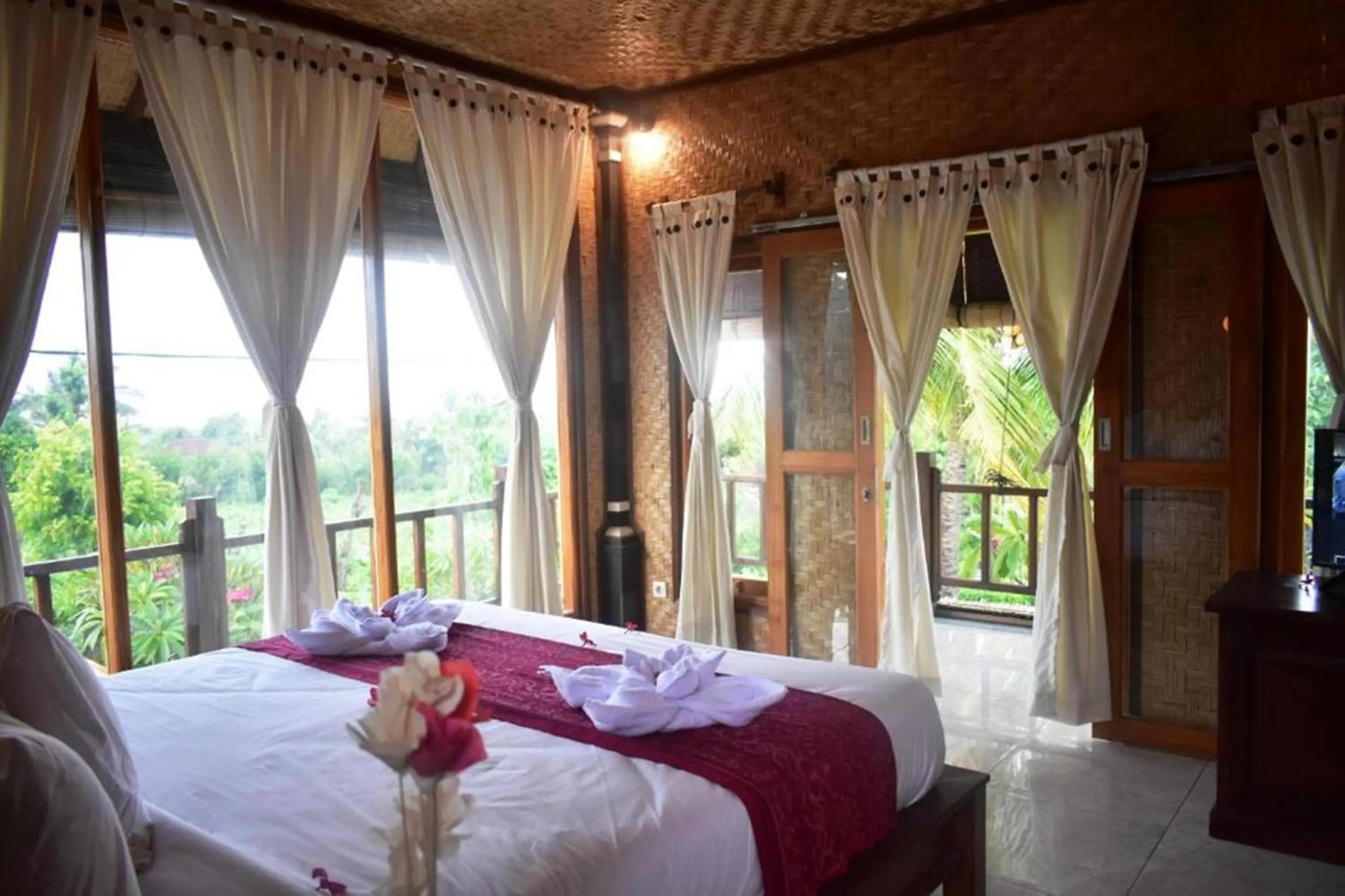 Deluxe Double Room in Menjangan Sari