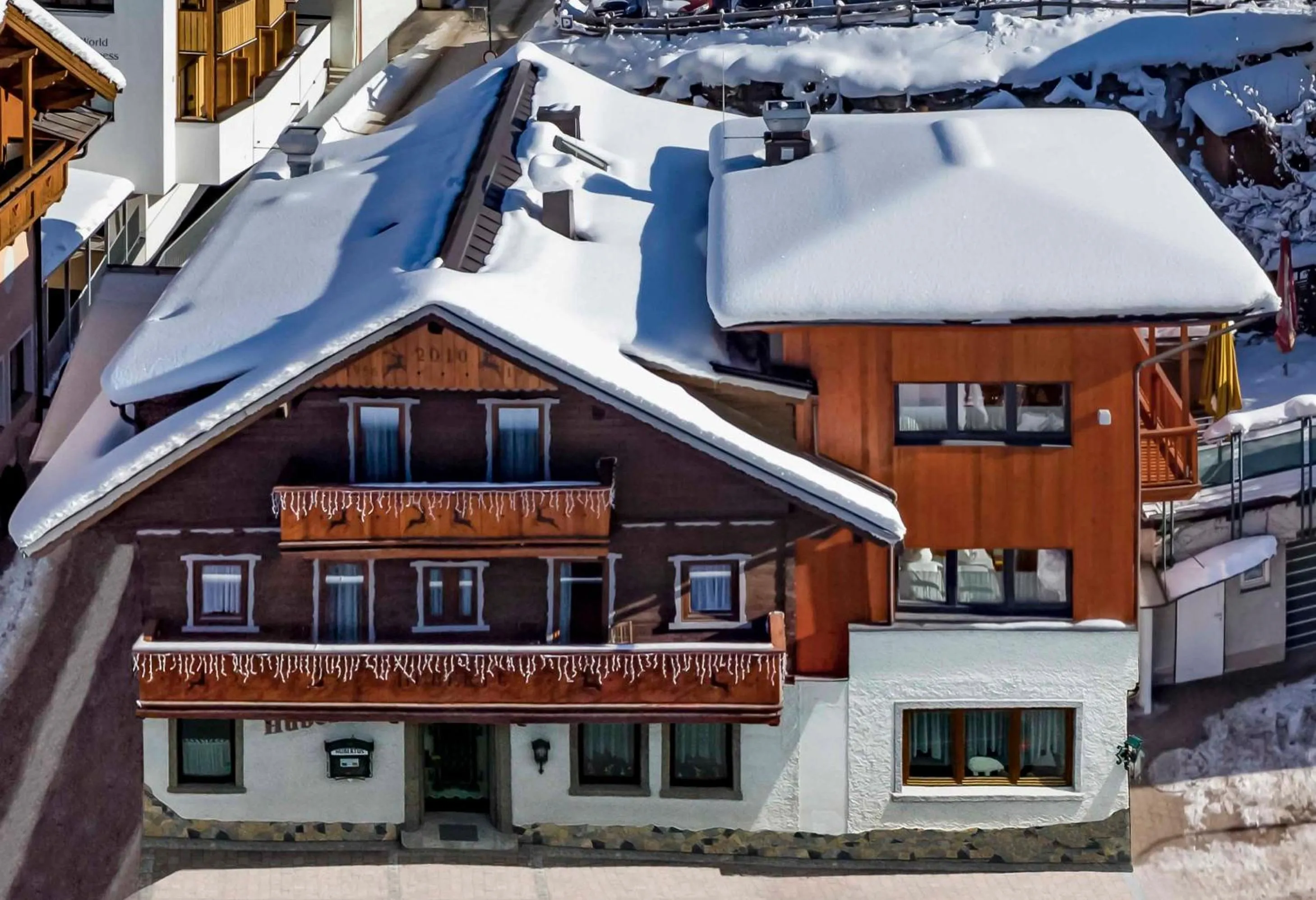 Property building in Haus Hubertus
