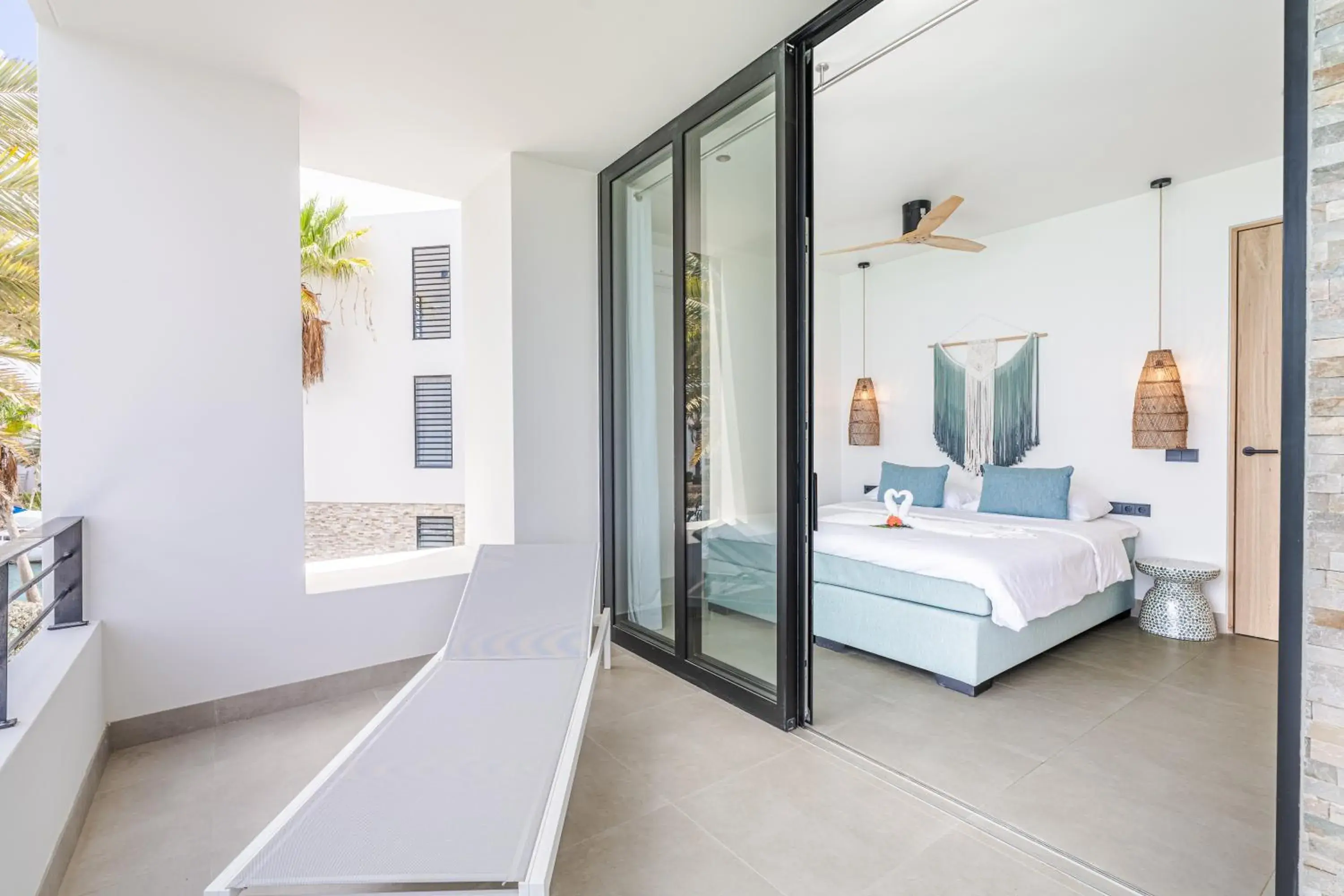 Bedroom, Bed in Van der Valk Plaza Beach & Dive Resort Bonaire - ALL INCLUSIVE Bedroom, Bed in Van der Valk Plaza Beach & Dive Resort Bonaire - ALL INCLUSIVE