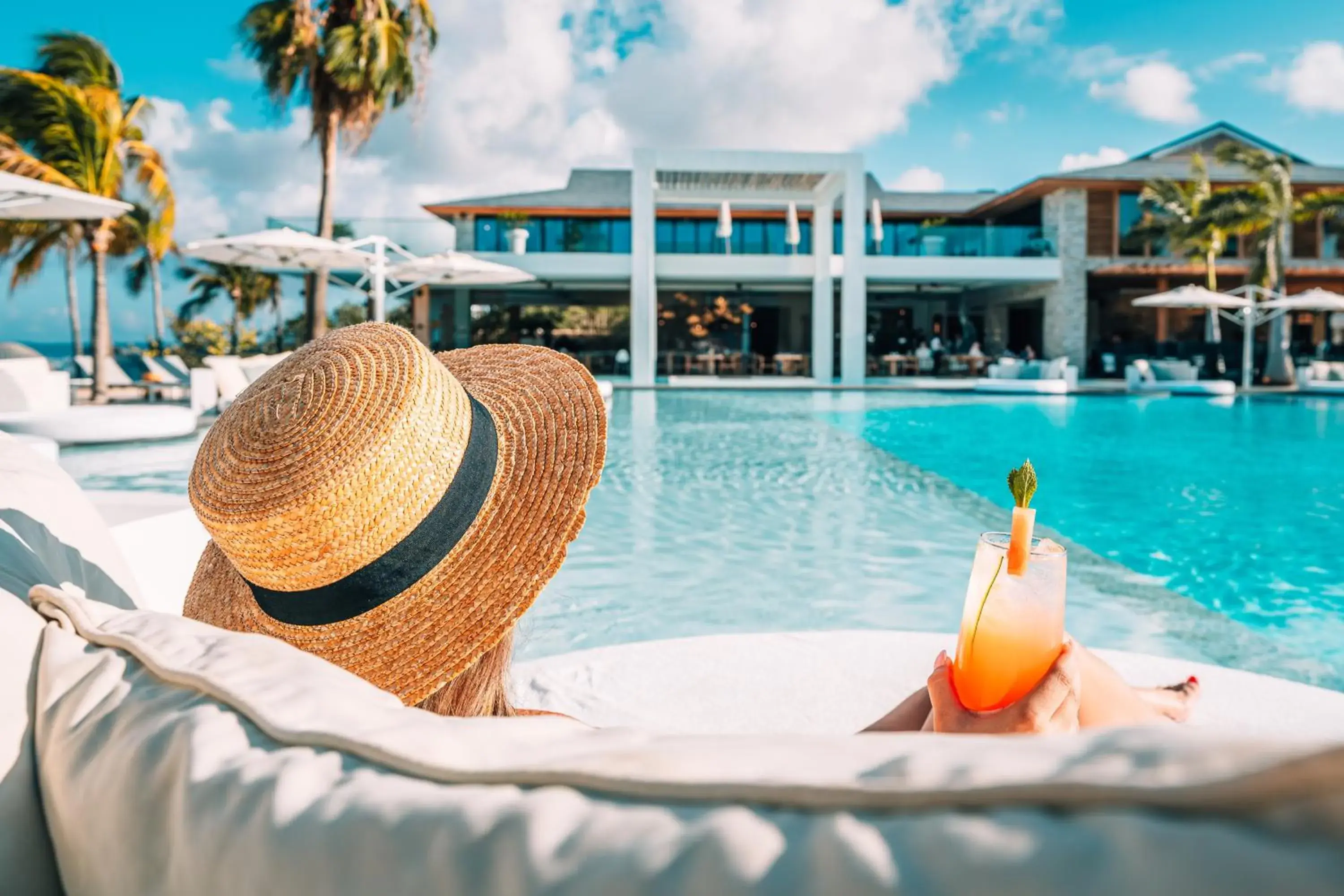 Swimming pool in Van der Valk Plaza Beach & Dive Resort Bonaire - ALL INCLUSIVE Swimming pool in Van der Valk Plaza Beach & Dive Resort Bonaire - ALL INCLUSIVE
