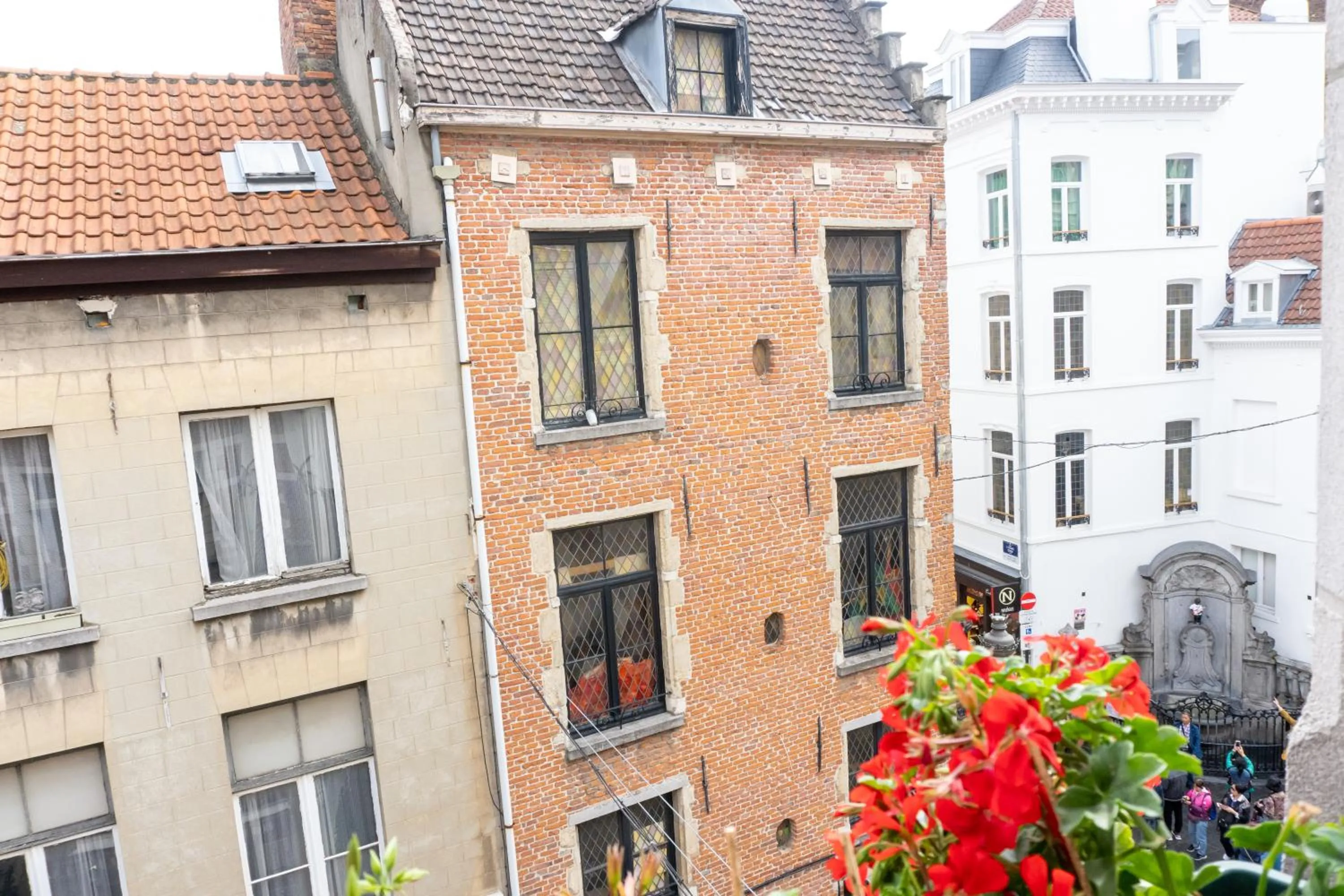 Street view in Hotel La Vieille Lanterne