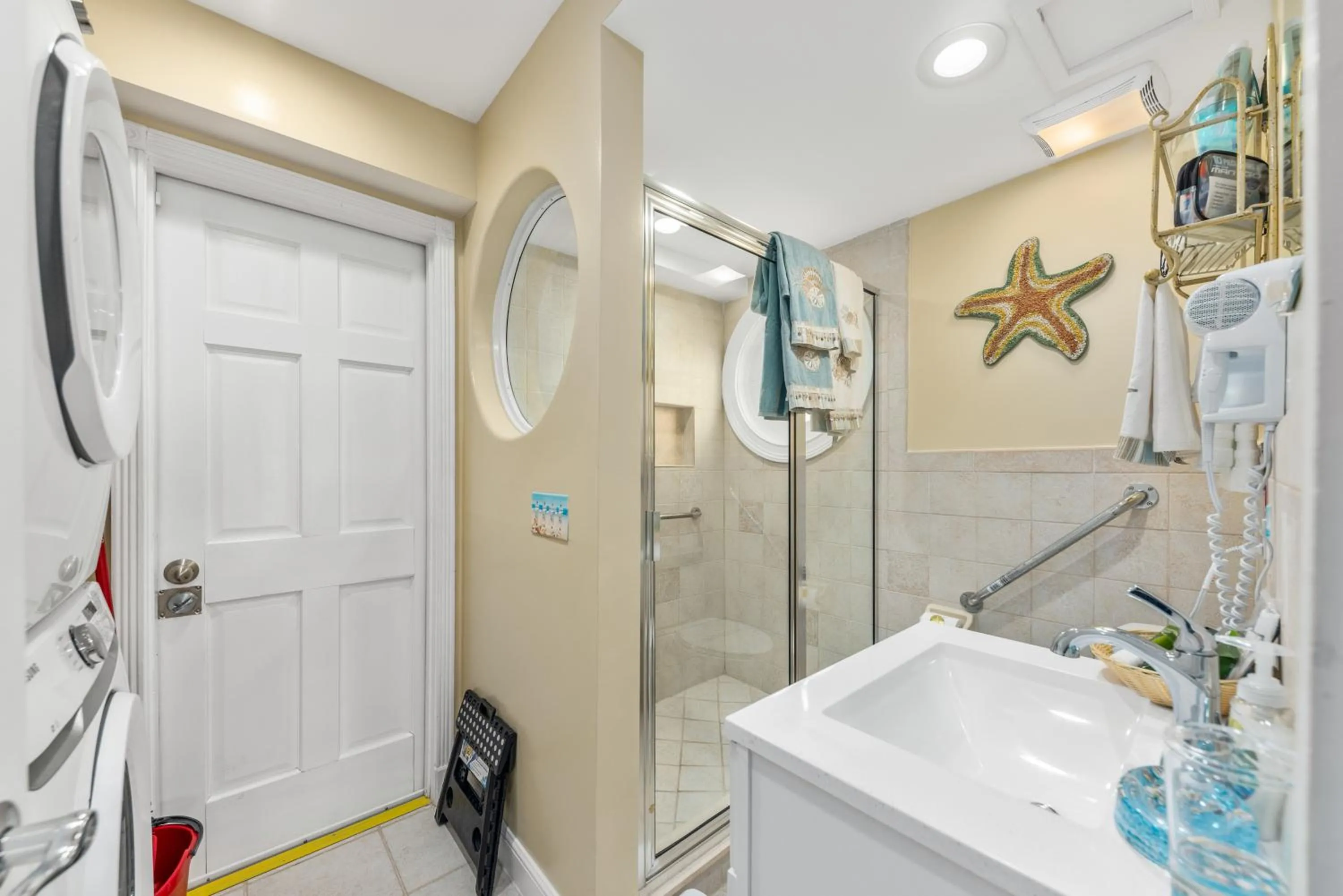 Shower in As Good as it Gets
