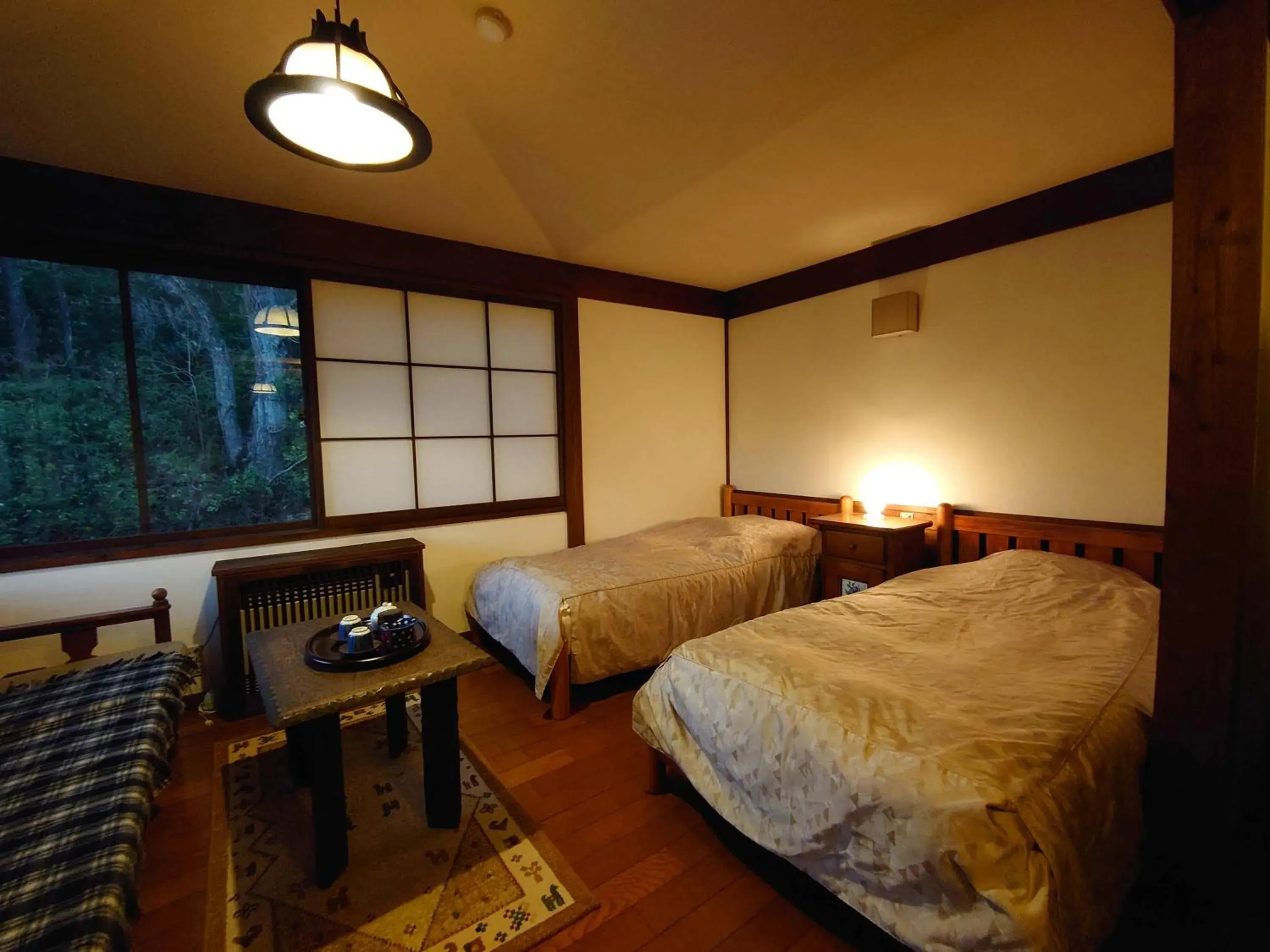 Photo of the whole room in Yufuin Onsen Auberge Kunugiya Photo of the whole room in Yufuin Onsen Auberge Kunugiya