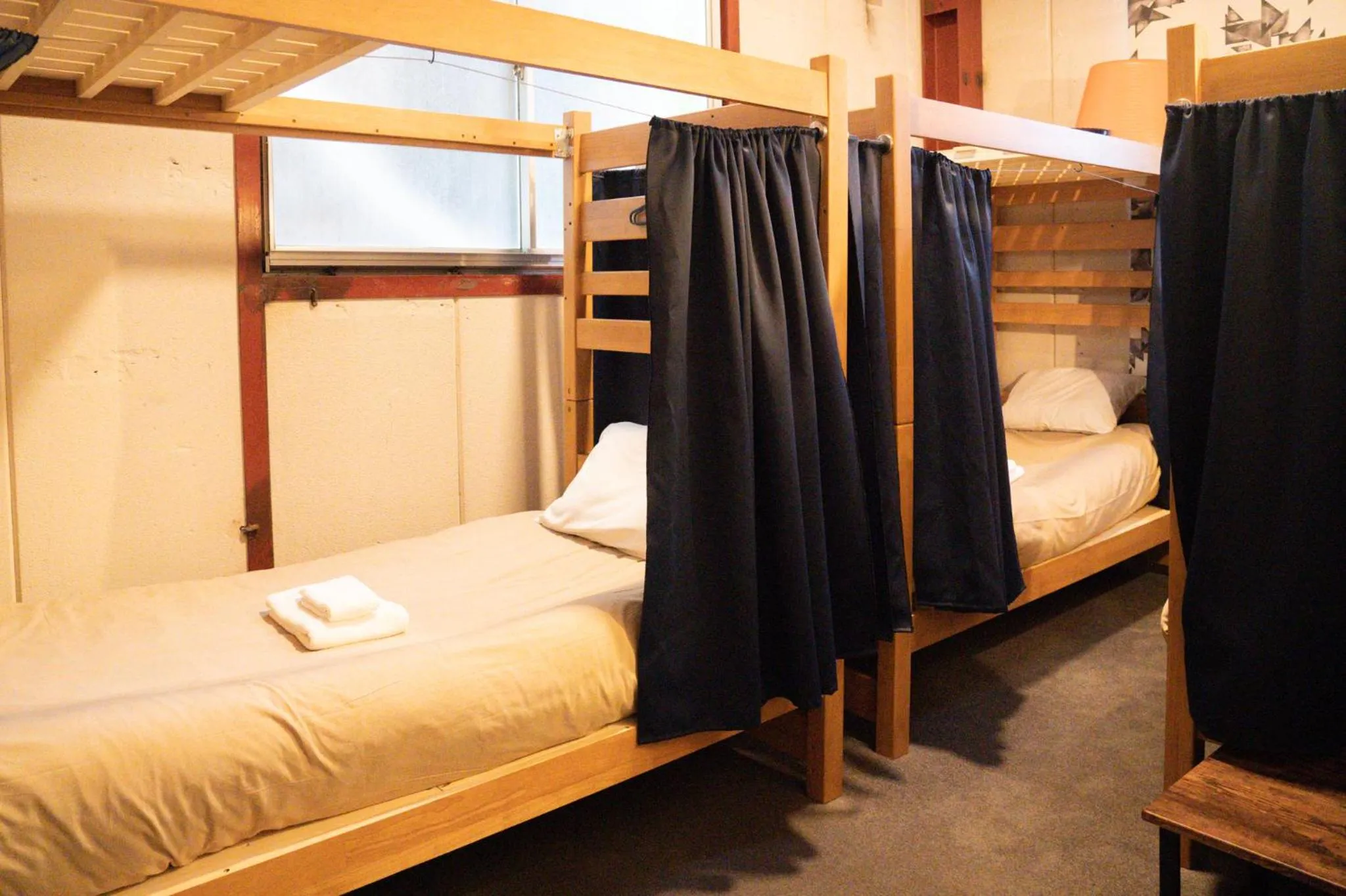 Photo of the whole room, Bed in fan! ABURATSU