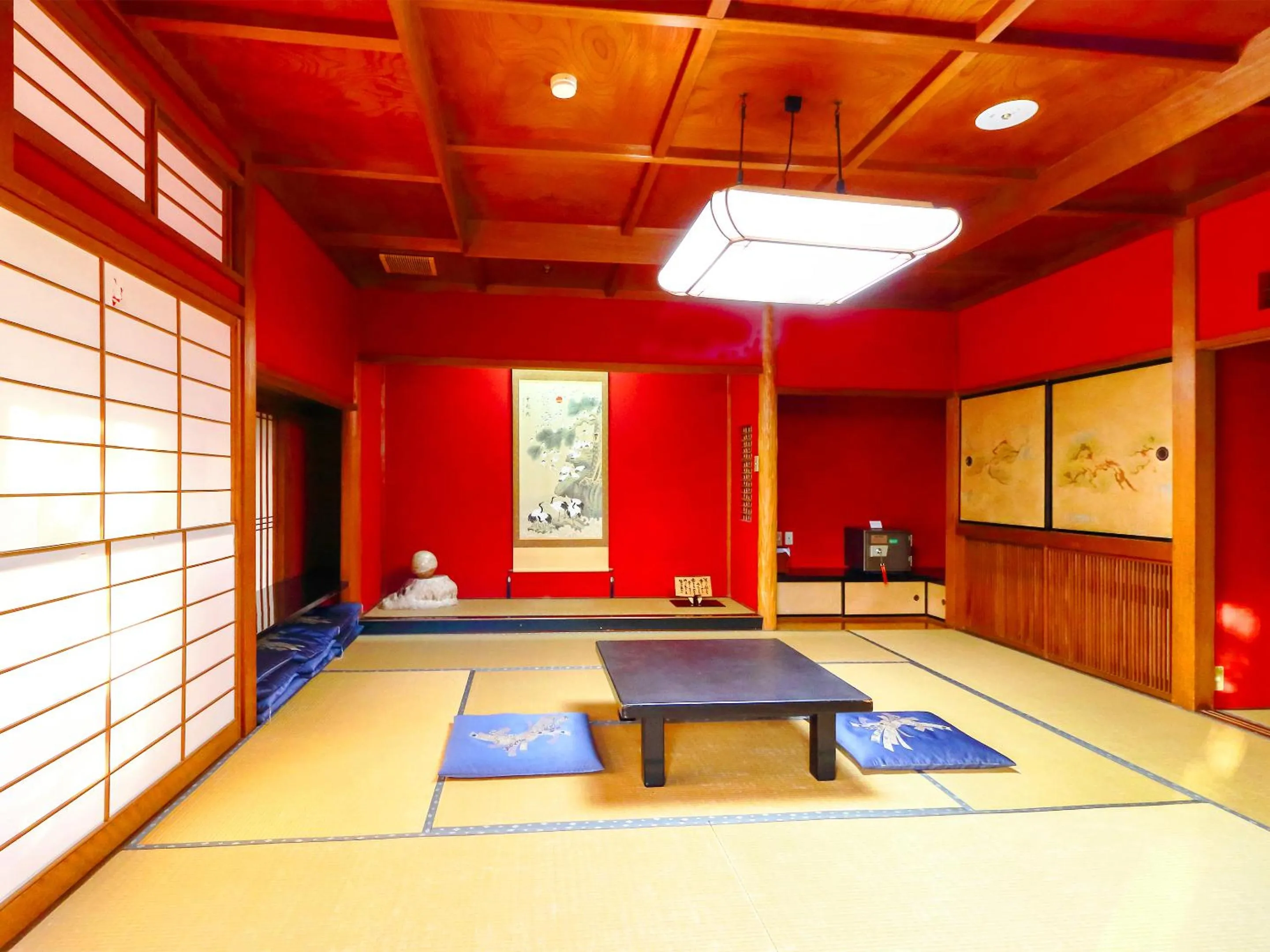 Photo of the whole room in Ryokan Karasawa