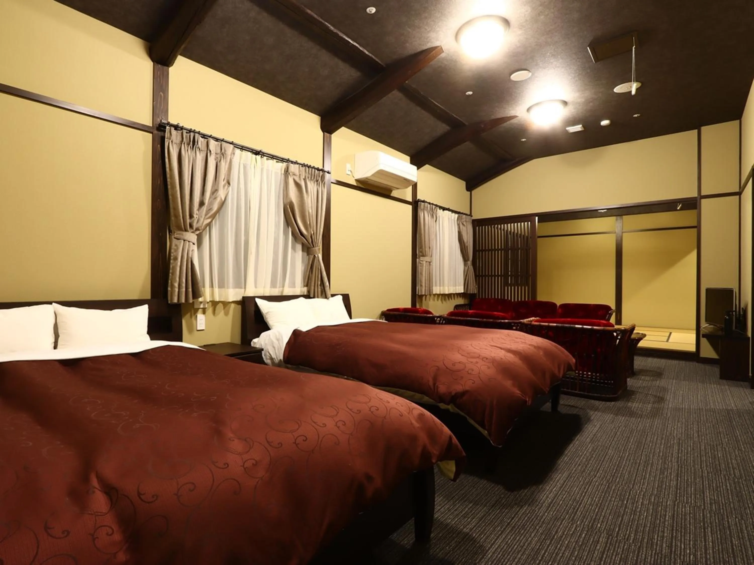 Bed in Ryokan Karasawa