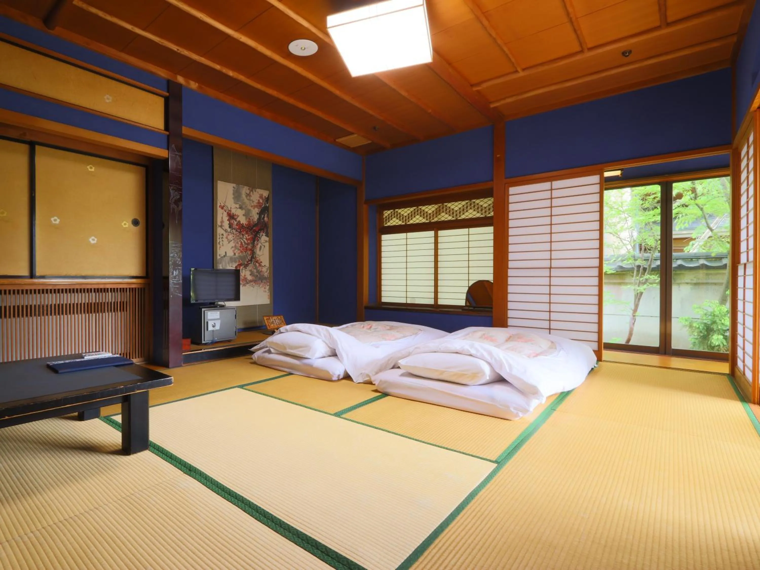 Photo of the whole room, Bed in Ryokan Karasawa