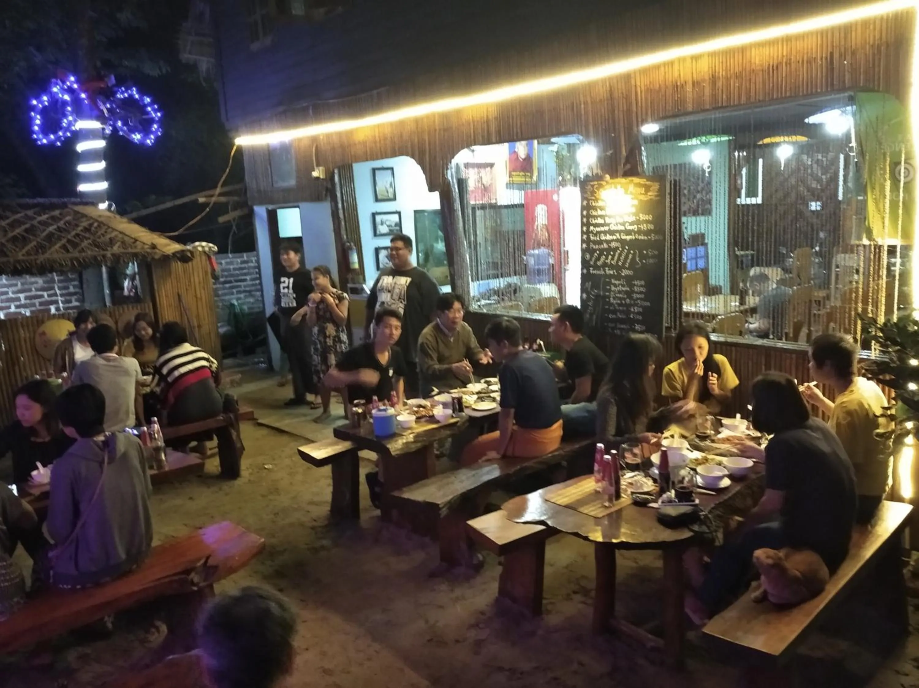 Restaurant/places to eat in Soe Ko Ko Beach House & Restaurant