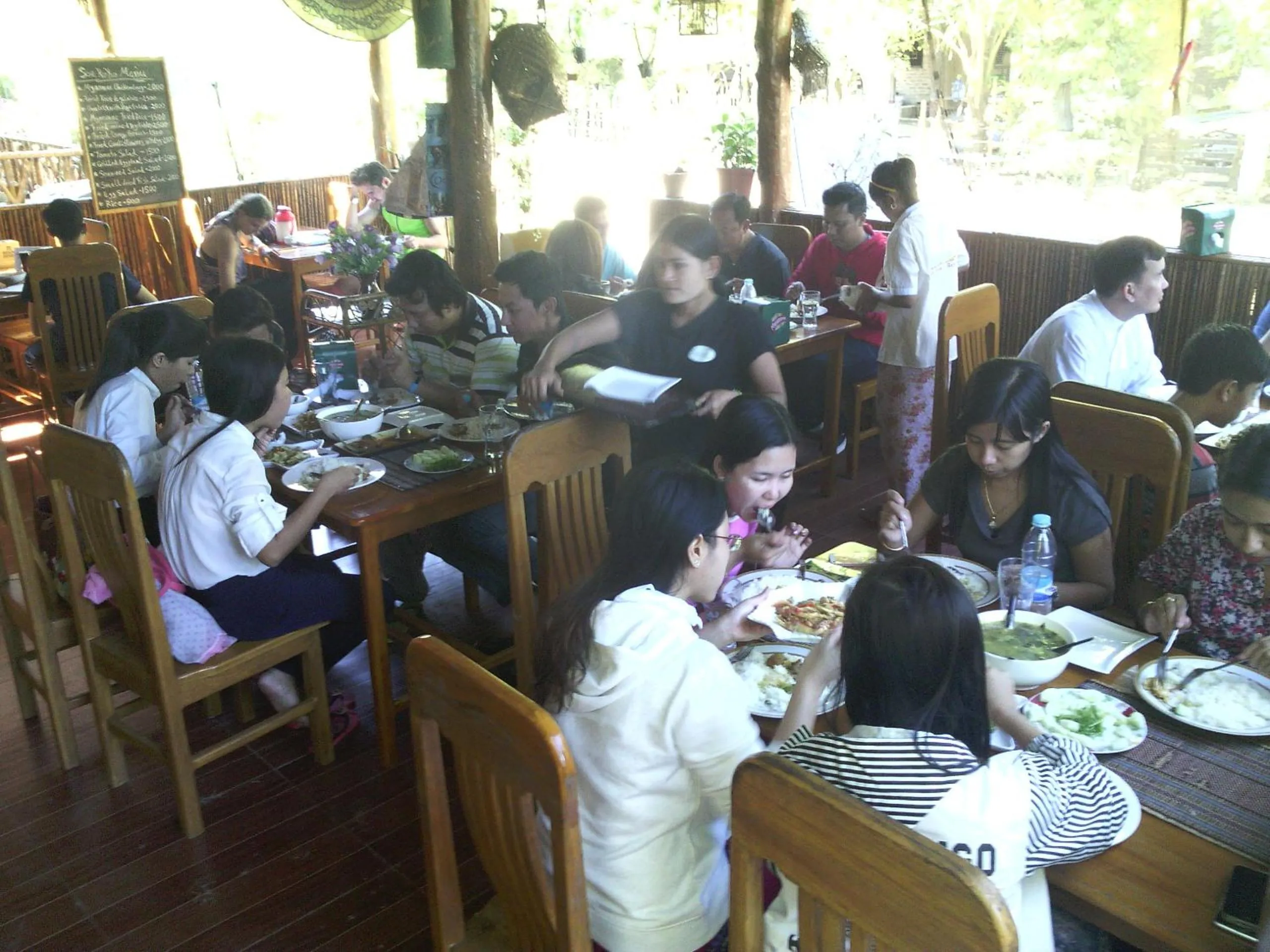 Restaurant/places to eat in Soe Ko Ko Beach House & Restaurant