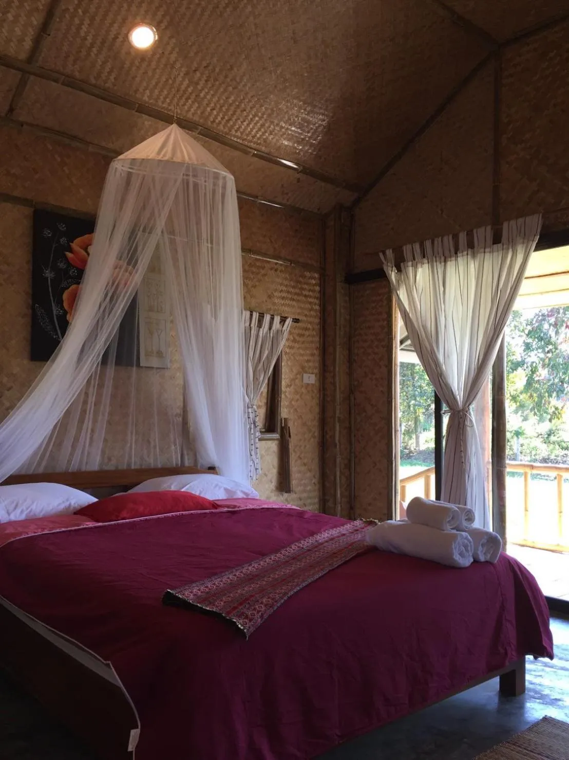 Bed in Tulip Resort Pai