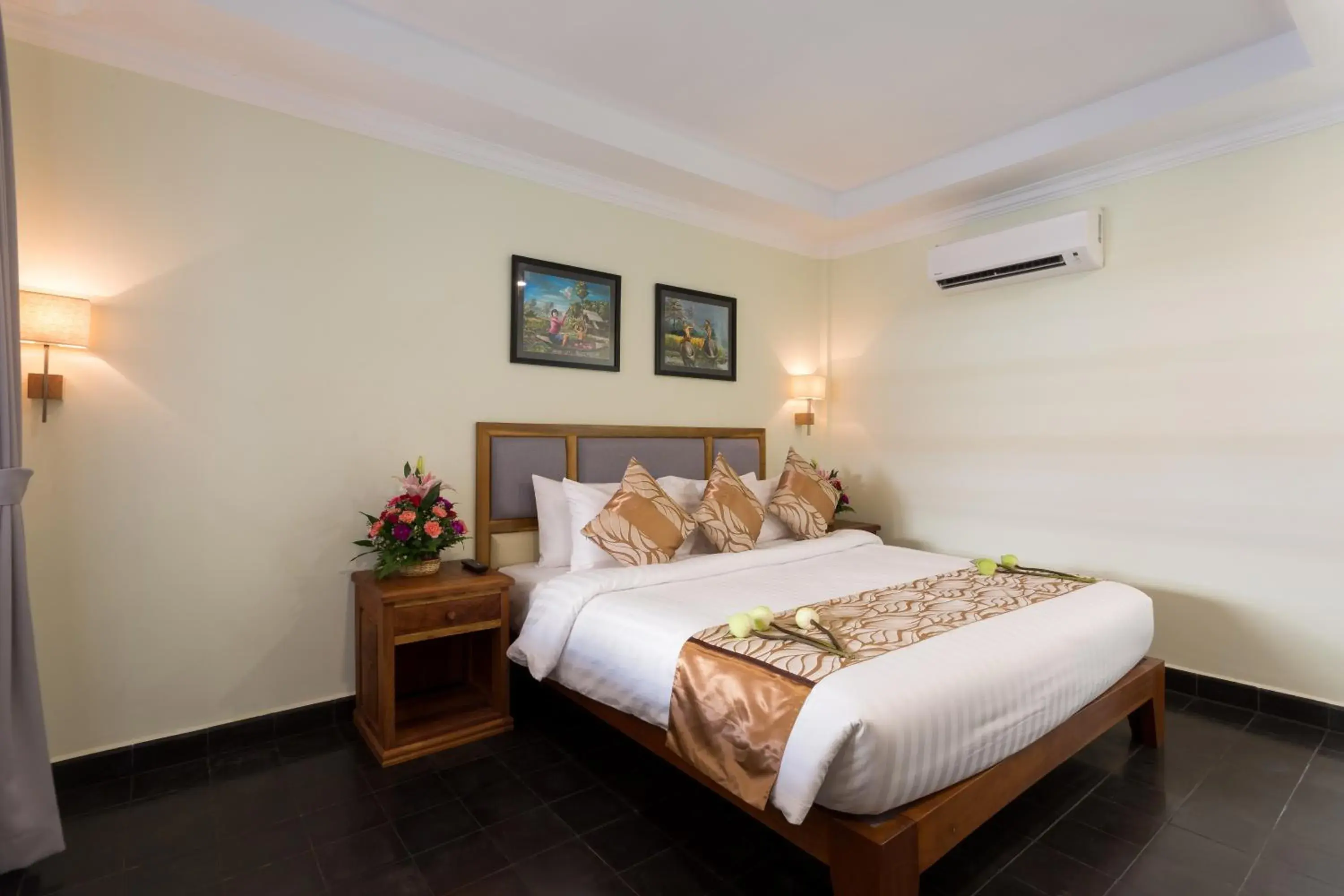 Photo of the whole room, Bed in Grand Bayon Siem Reap Hotel