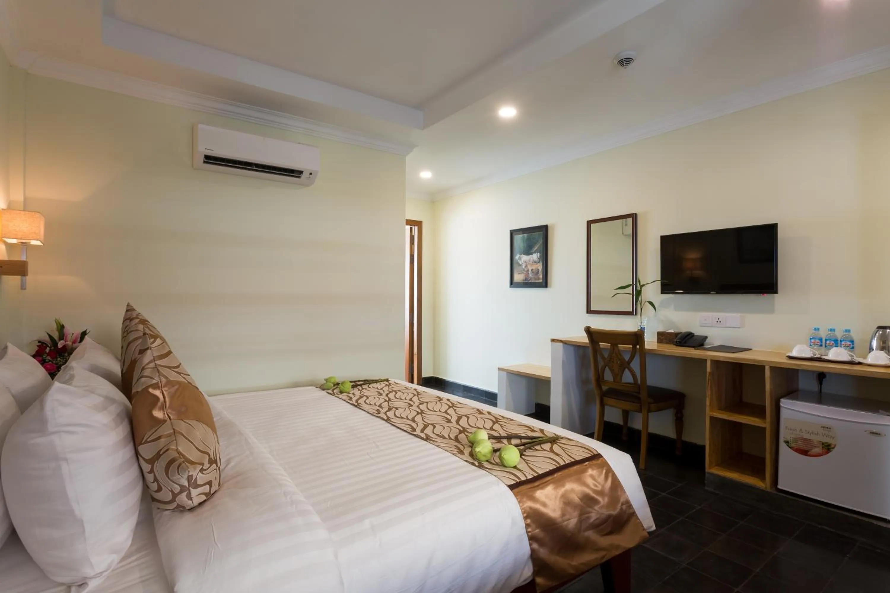 Photo of the whole room, Bed in Grand Bayon Siem Reap Hotel