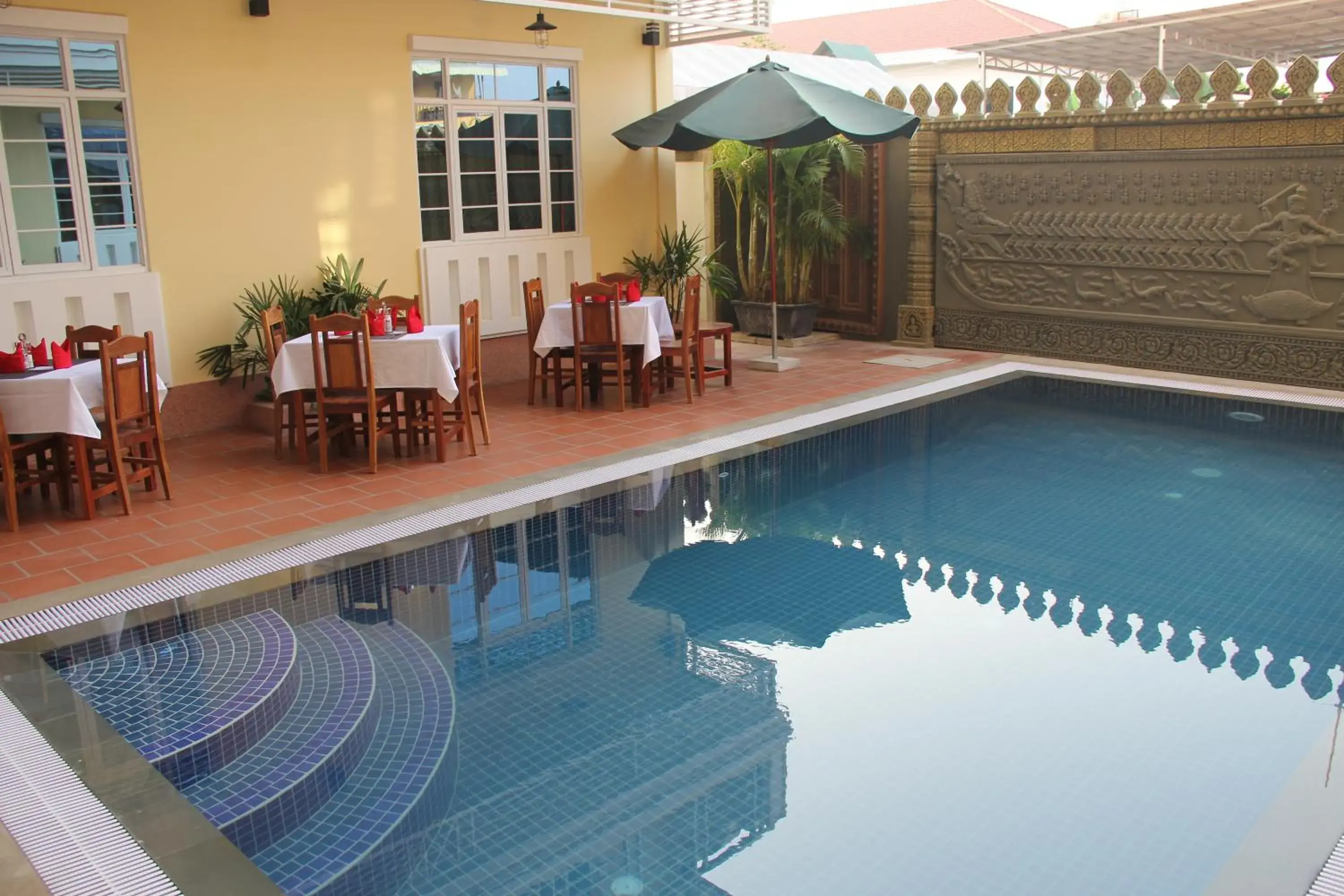 Swimming Pool in Grand Bayon Siem Reap Hotel