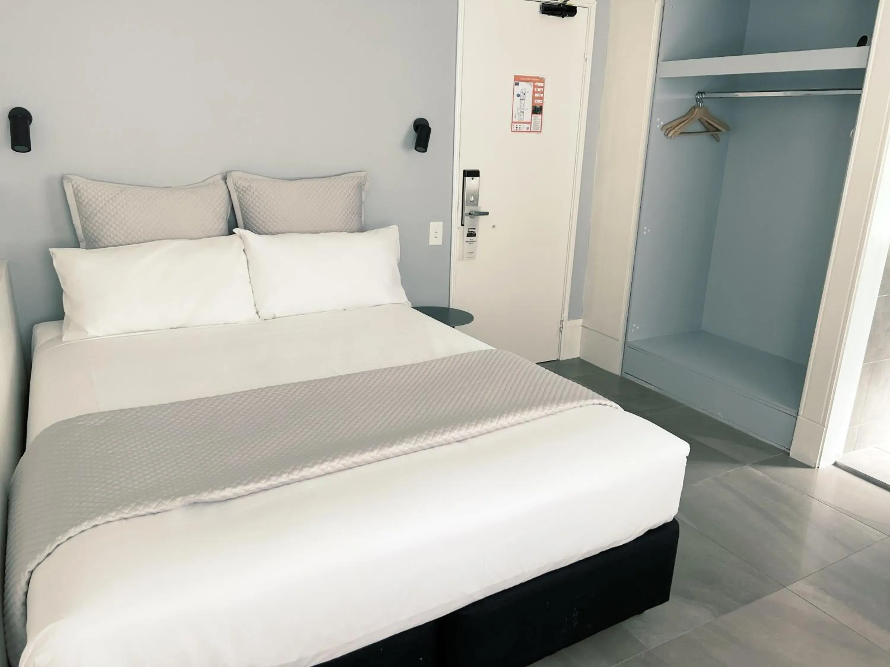 Bed in Sydney Boutique Hotel Bed in Sydney Boutique Hotel