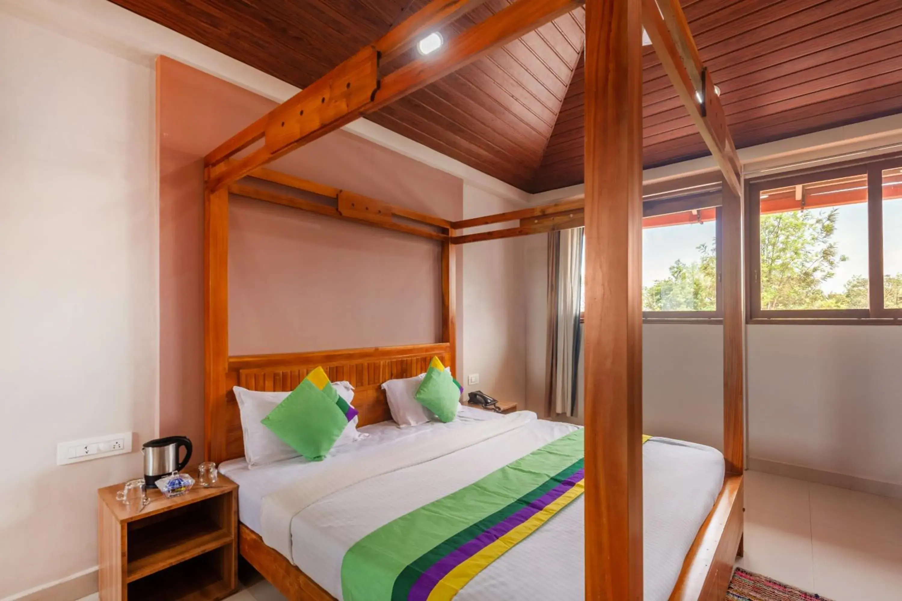 Bedroom, Bed in Treebo Vrindavan, 3 Km From Madikeri Fort Bedroom, Bed in Treebo Vrindavan, 3 Km From Madikeri Fort