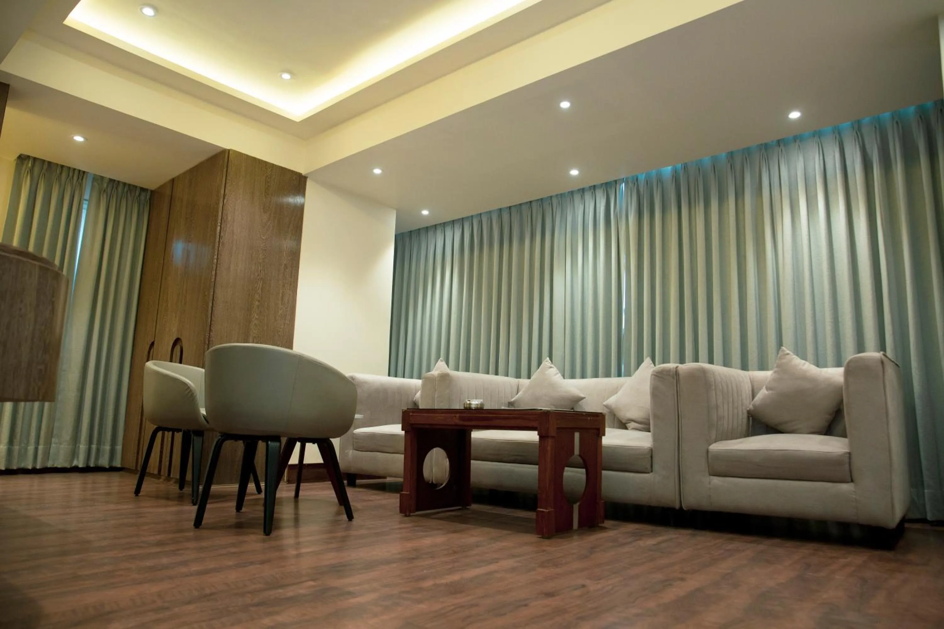 Living room in Pan Asia Continental