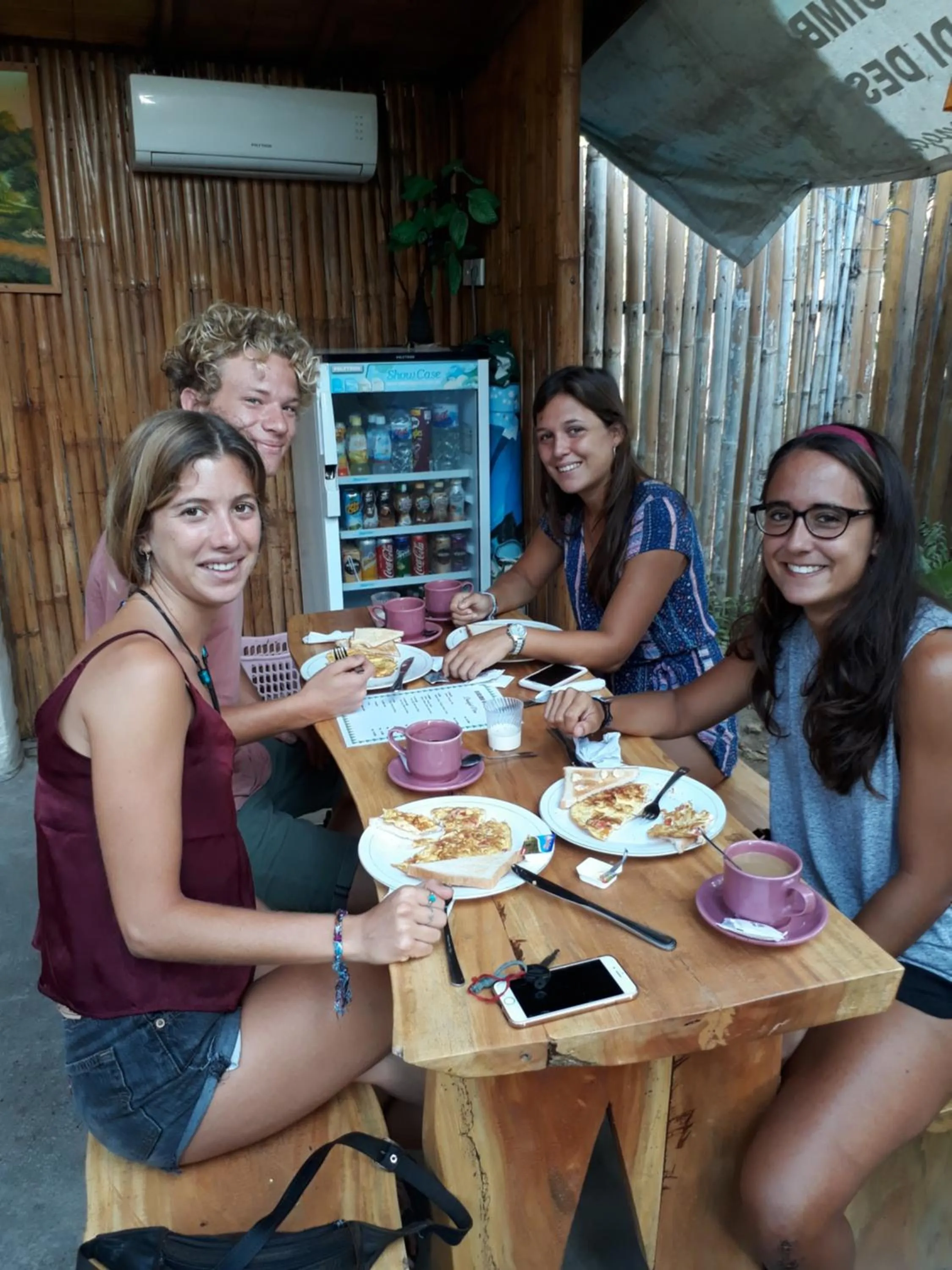 Restaurant/places to eat in Nerima Hut Lembongan