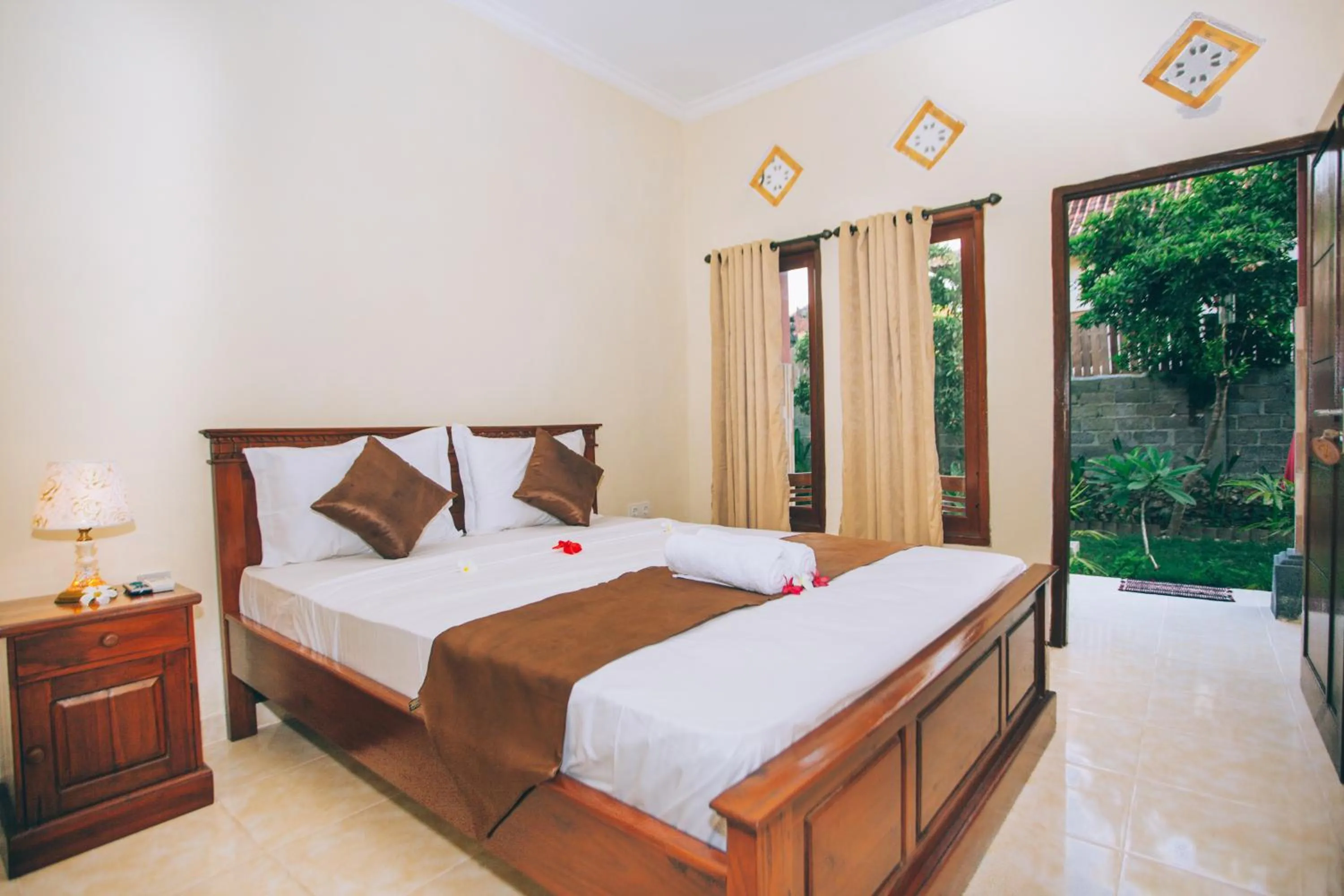 Bedroom, Bed in Nerima Hut Lembongan