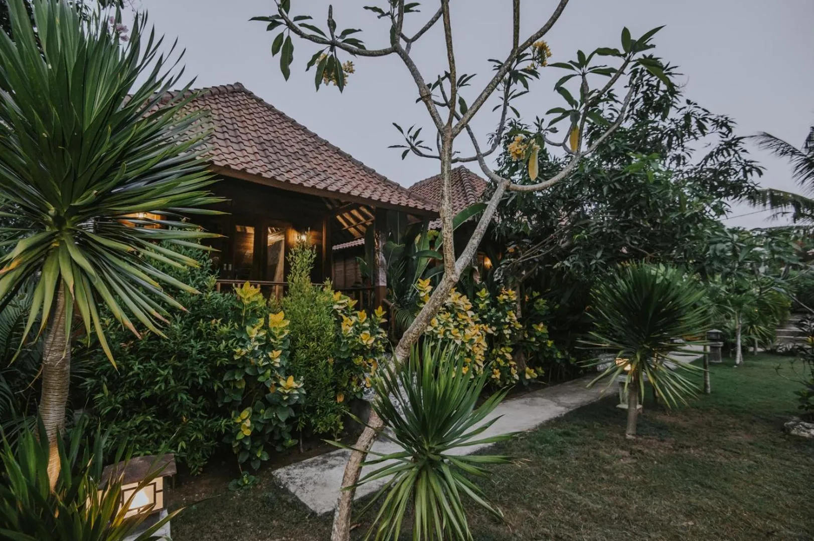 Garden in Nerima Hut Lembongan