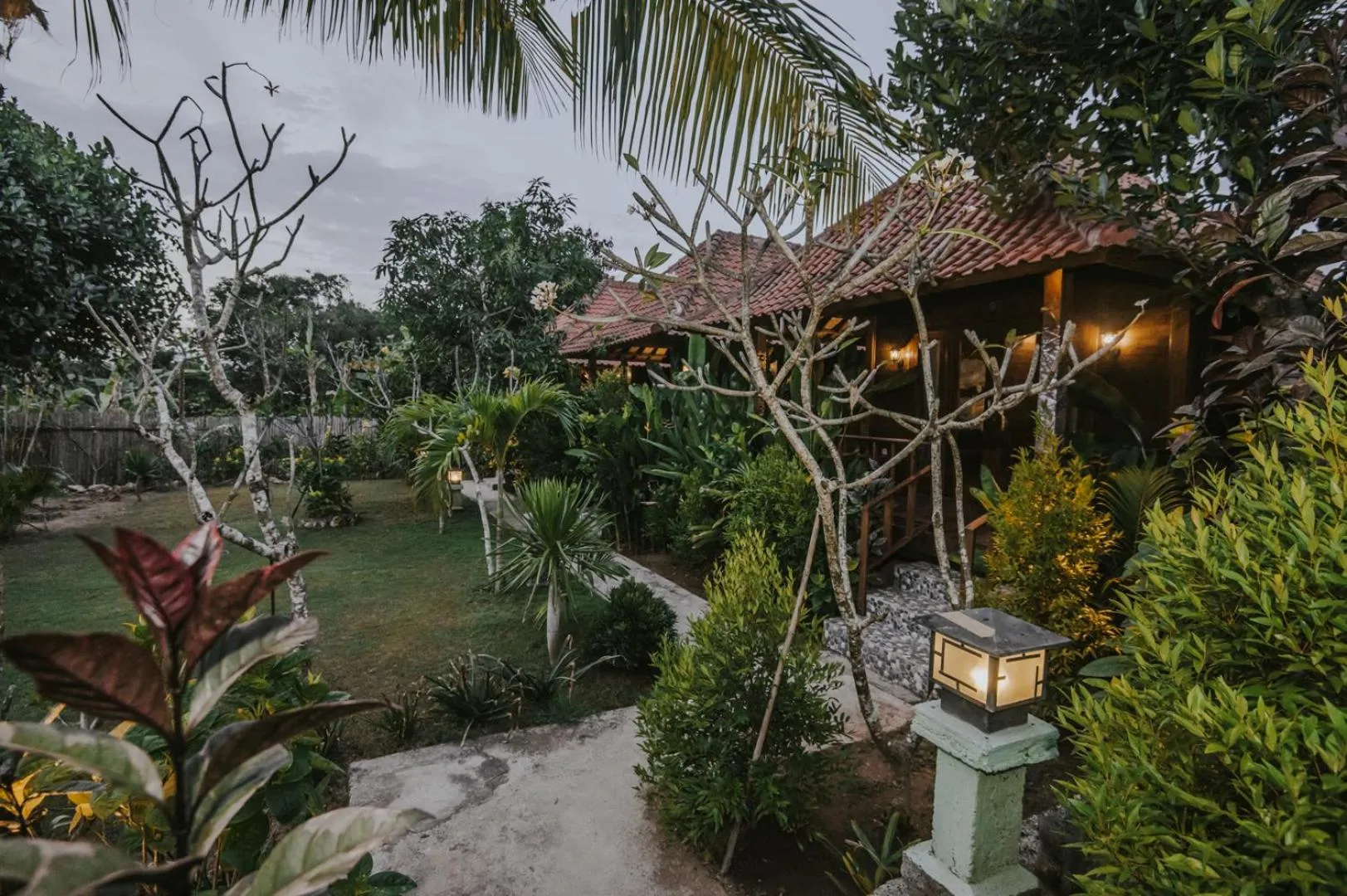 Property building in Nerima Hut Lembongan