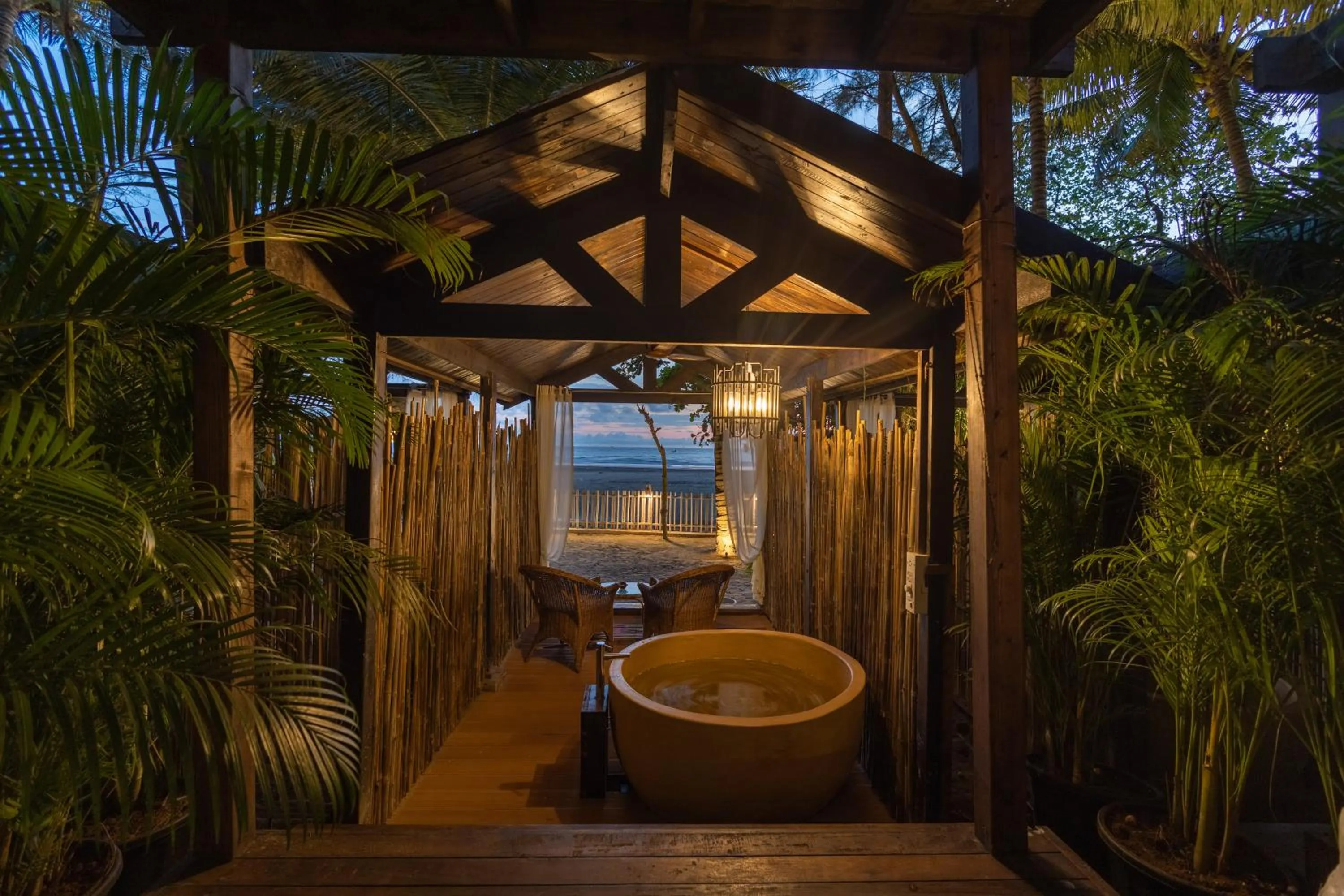 Bath in LaRiSa Resort, Morjim