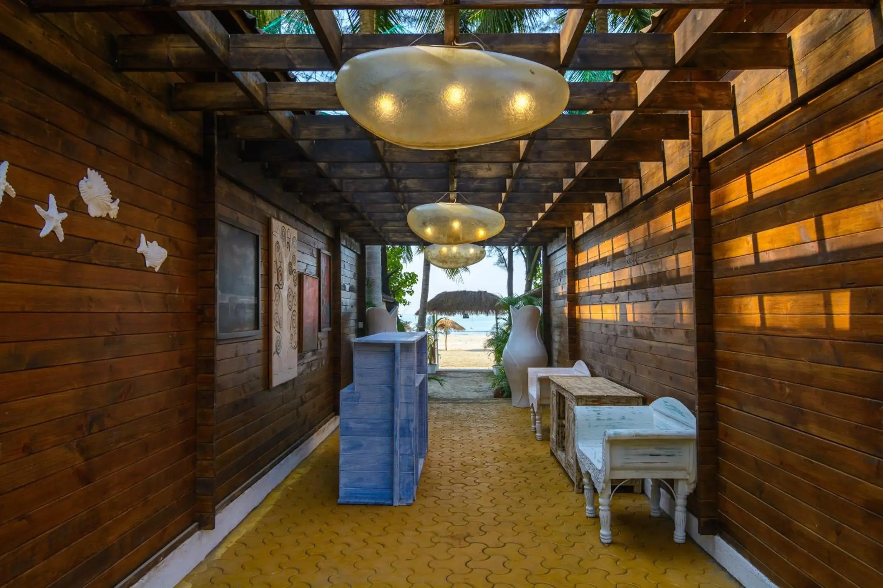 Lobby or reception in LaRiSa By The Beach, Morjim Lobby or reception in LaRiSa By The Beach, Morjim