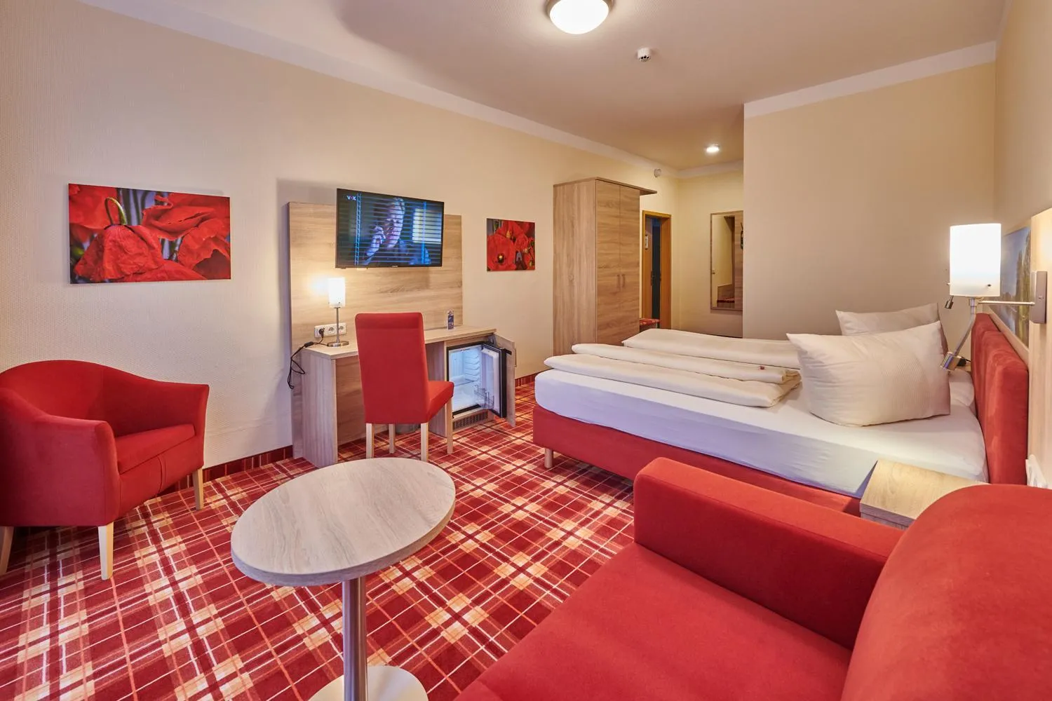 Photo of the whole room, Bed in Hotel Elbparadies