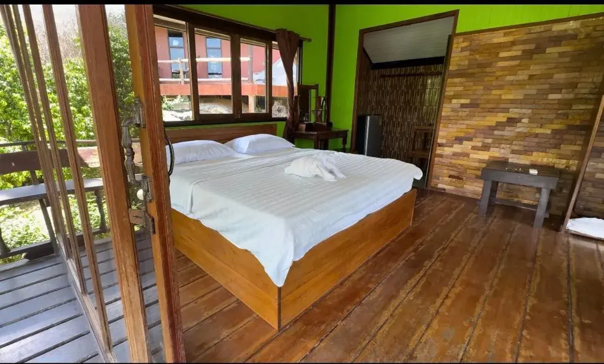 Double Room with Balcony and Sea View in Kinnaree Resort Koh Kood Double Room with Balcony and Sea View in Kinnaree Resort Koh Kood