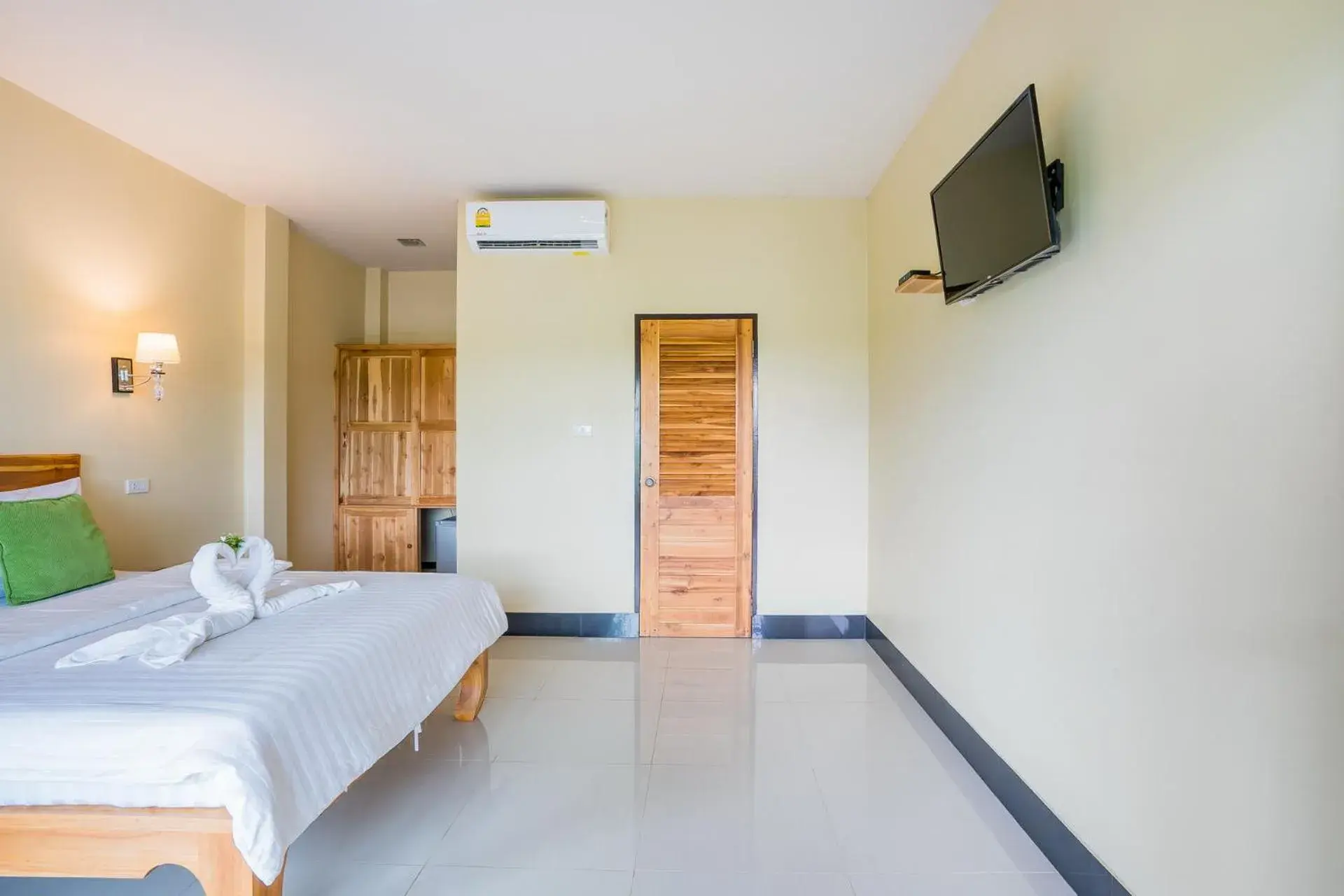 Bed in Tontan Resort Cha-am Bed in Tontan Resort Cha-am