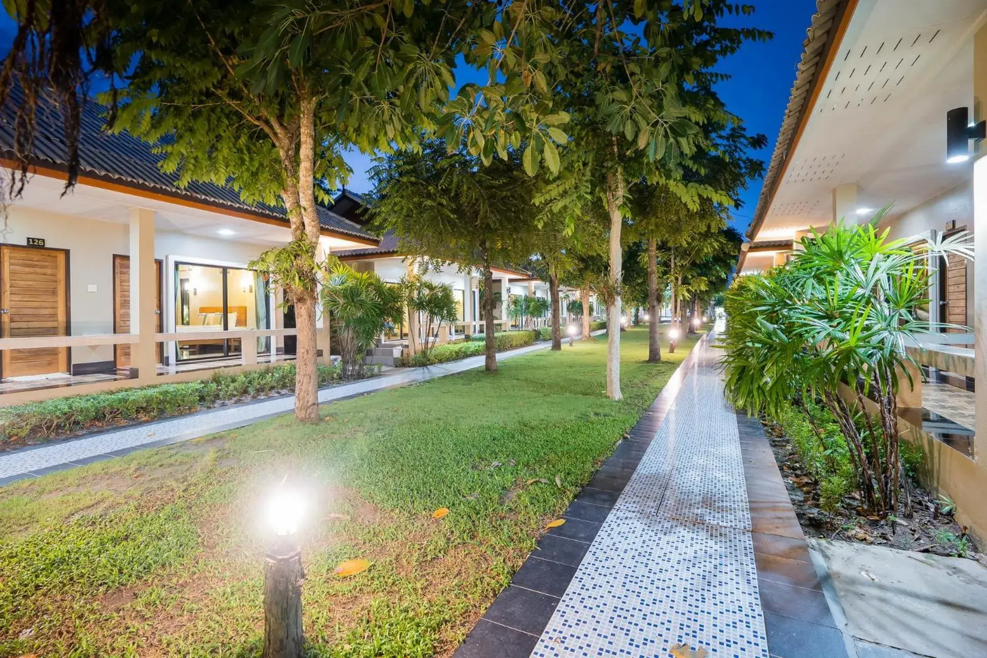 Garden in Tontan Resort Cha-am Garden in Tontan Resort Cha-am