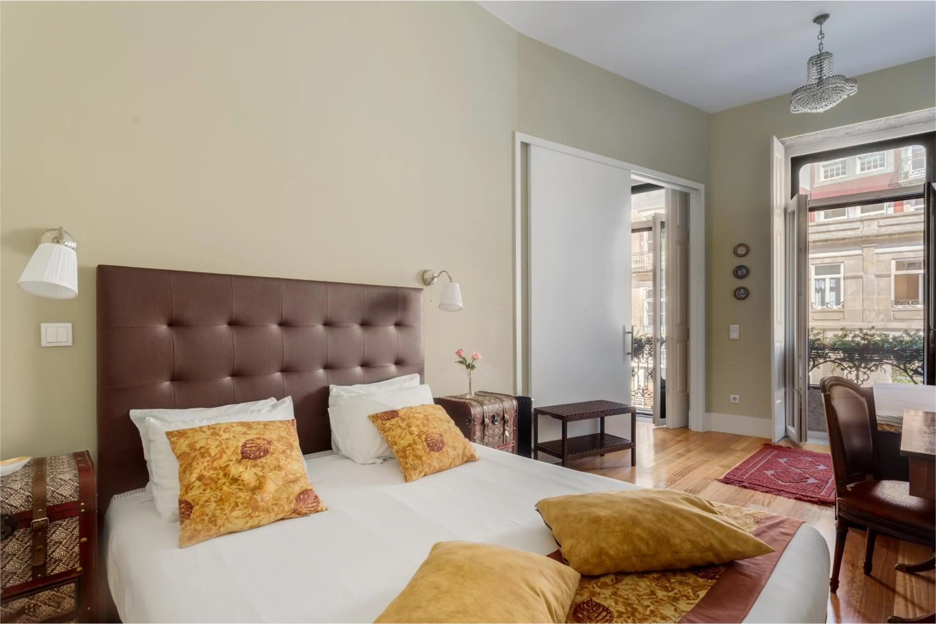 Photo of the whole room, Bed in Mouzinho 244 - Porto Houses & Suites