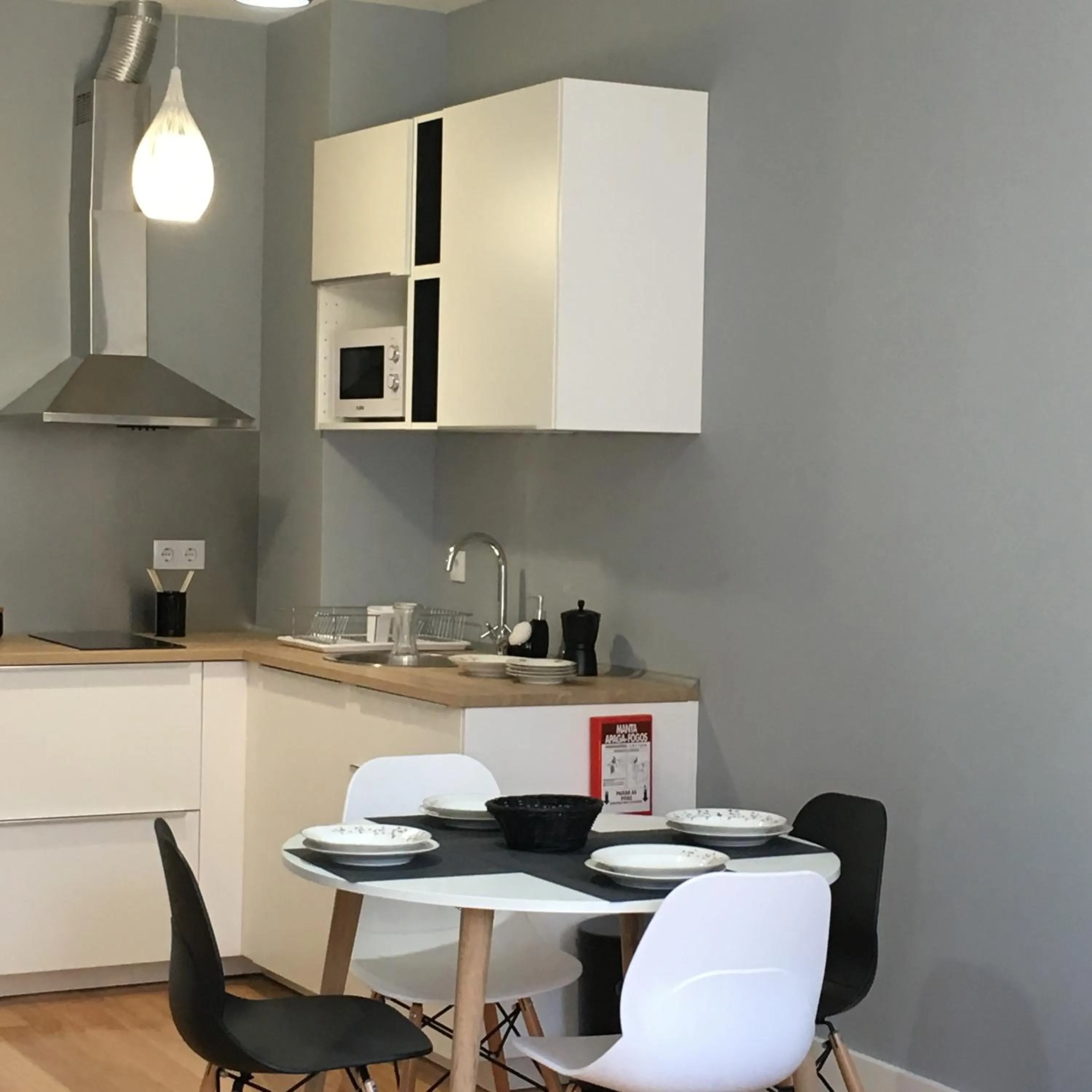 Kitchen or kitchenette in Mouzinho 244 - Porto Houses & Suites