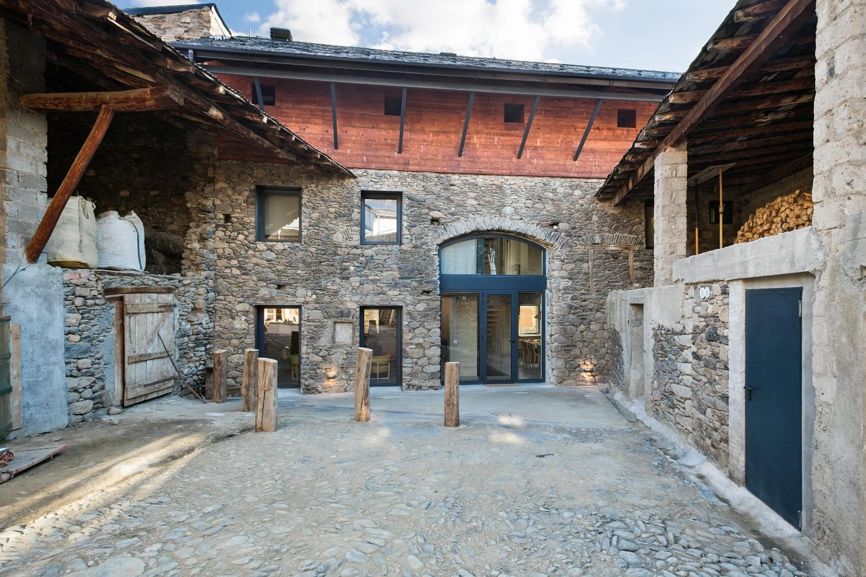 Property building in Set Terres - La Villa de Llívia - Adults only