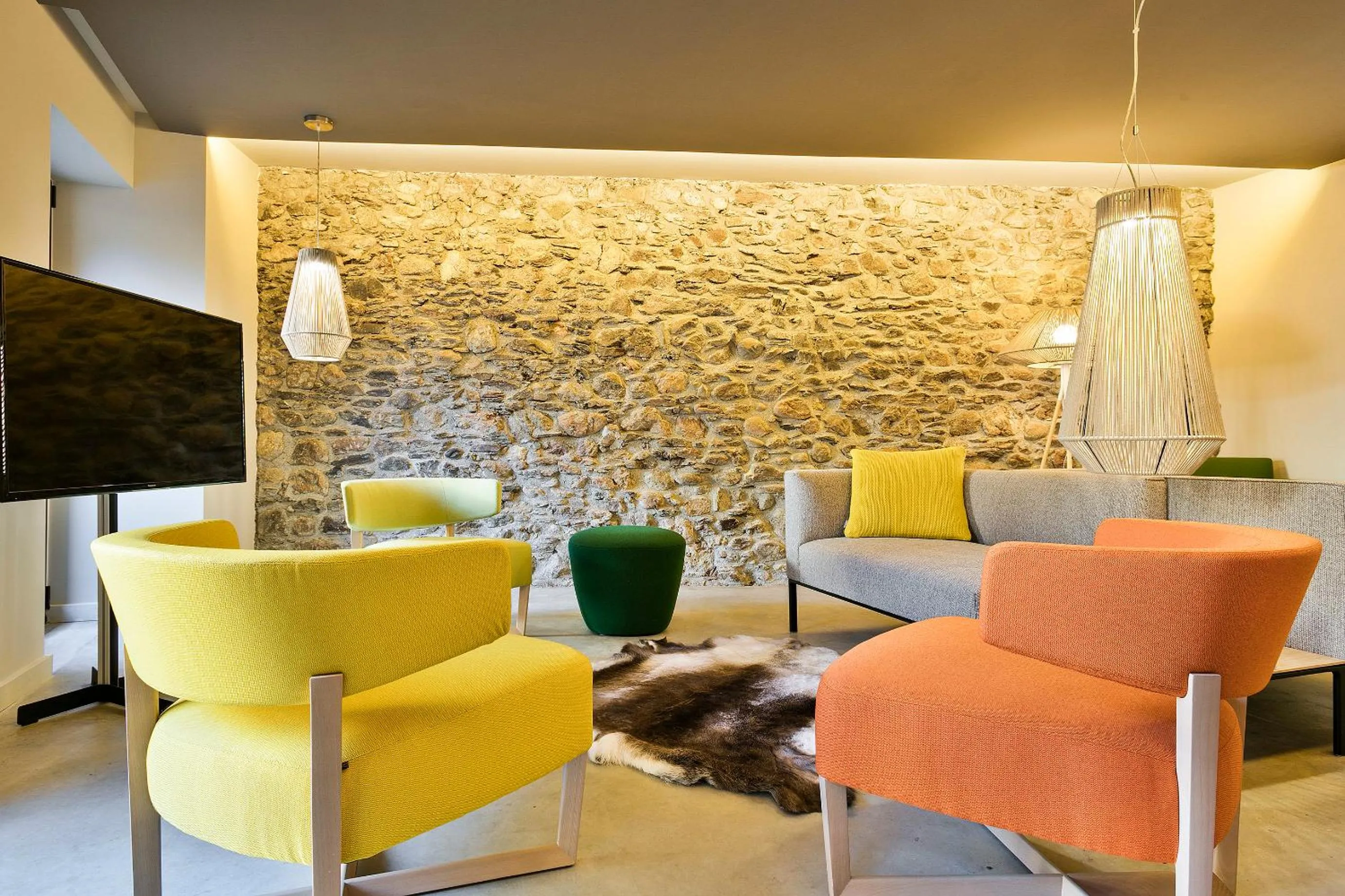 Communal lounge/ TV room in Set Terres - La Villa de Llívia - Adults only
