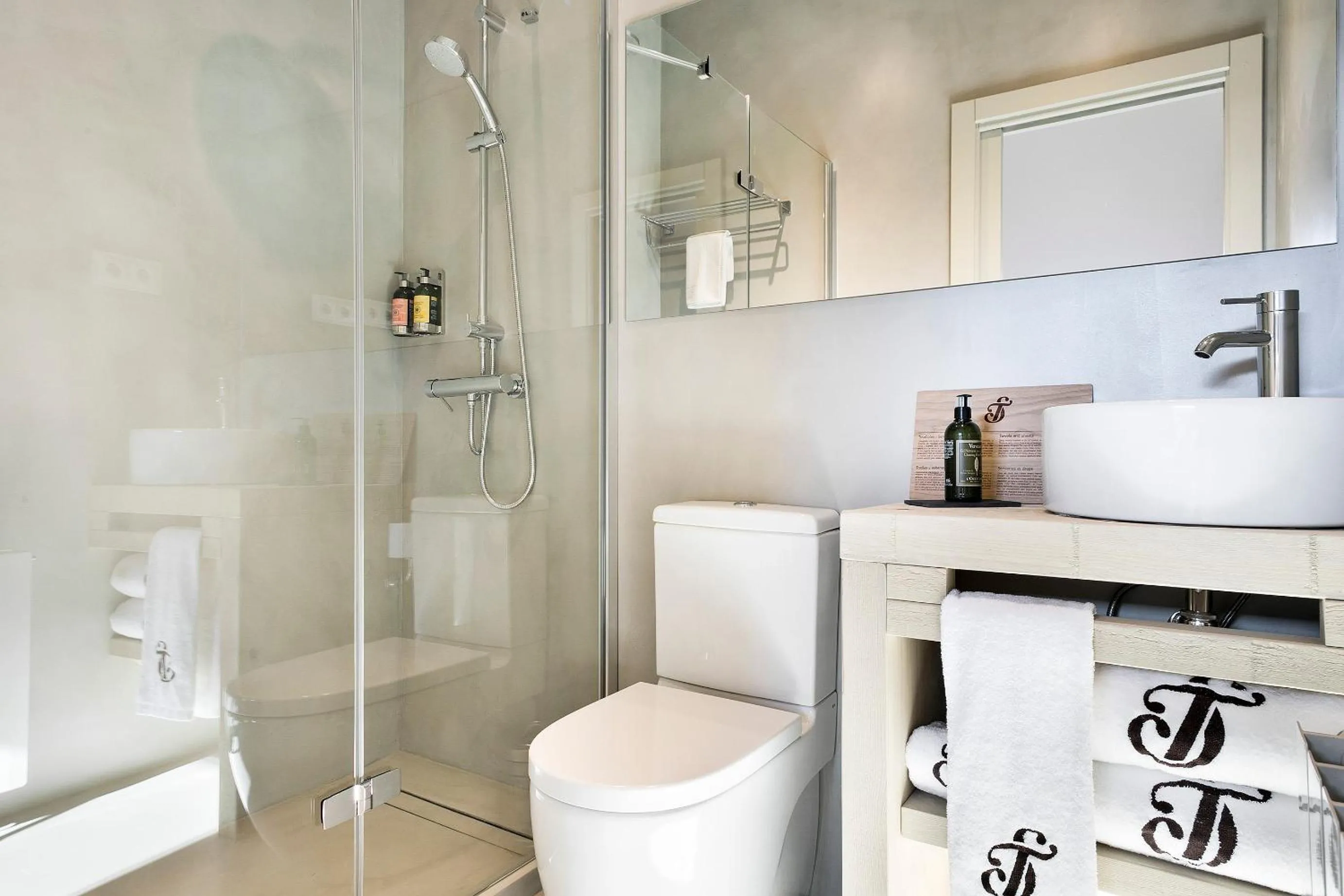 Bathroom in Set Terres - La Villa de Llívia - Adults only