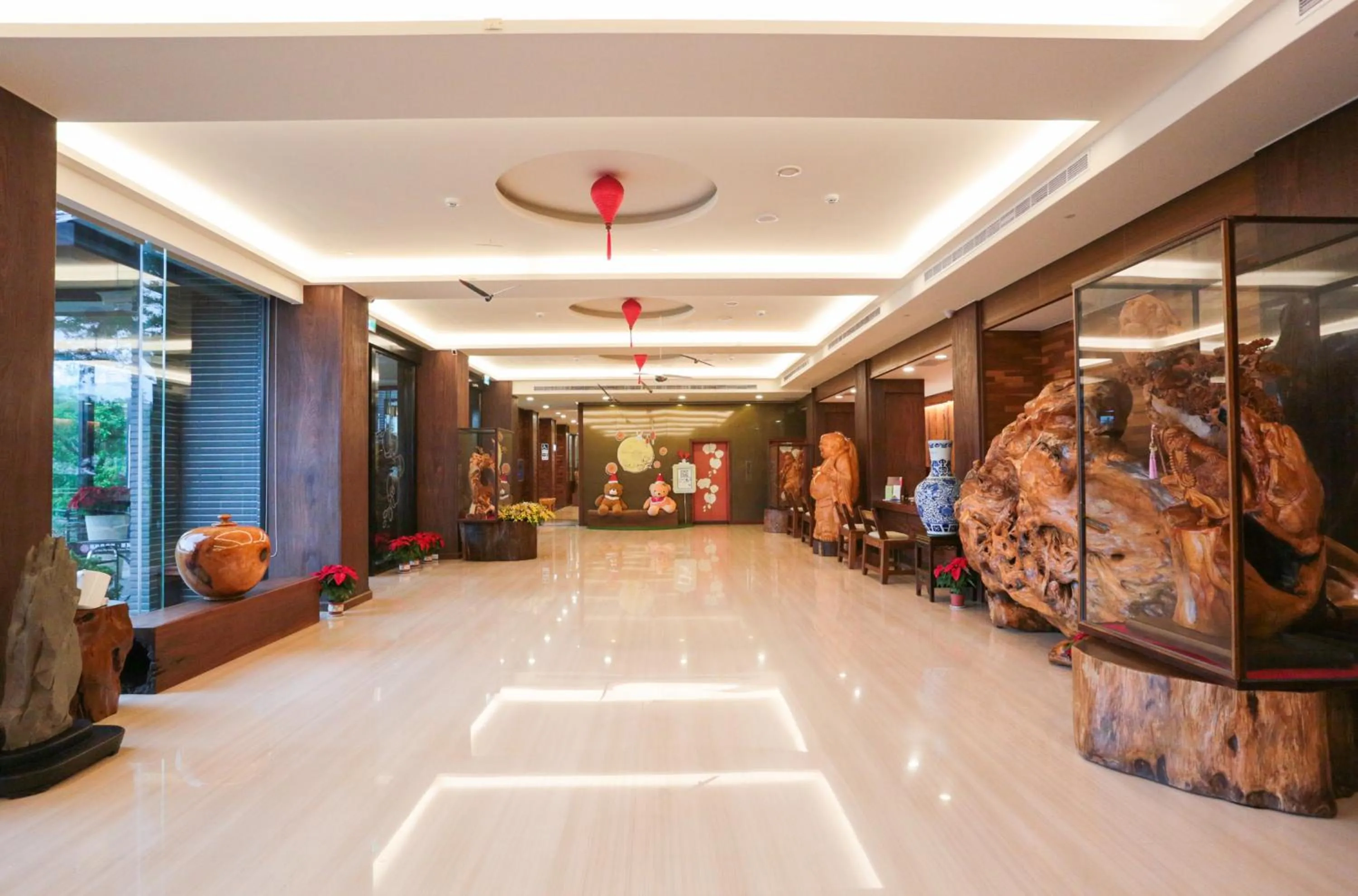 Lobby or reception in Shandori Hotel