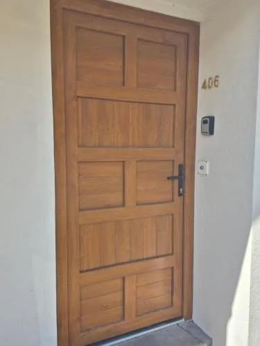 Bay View Apartment