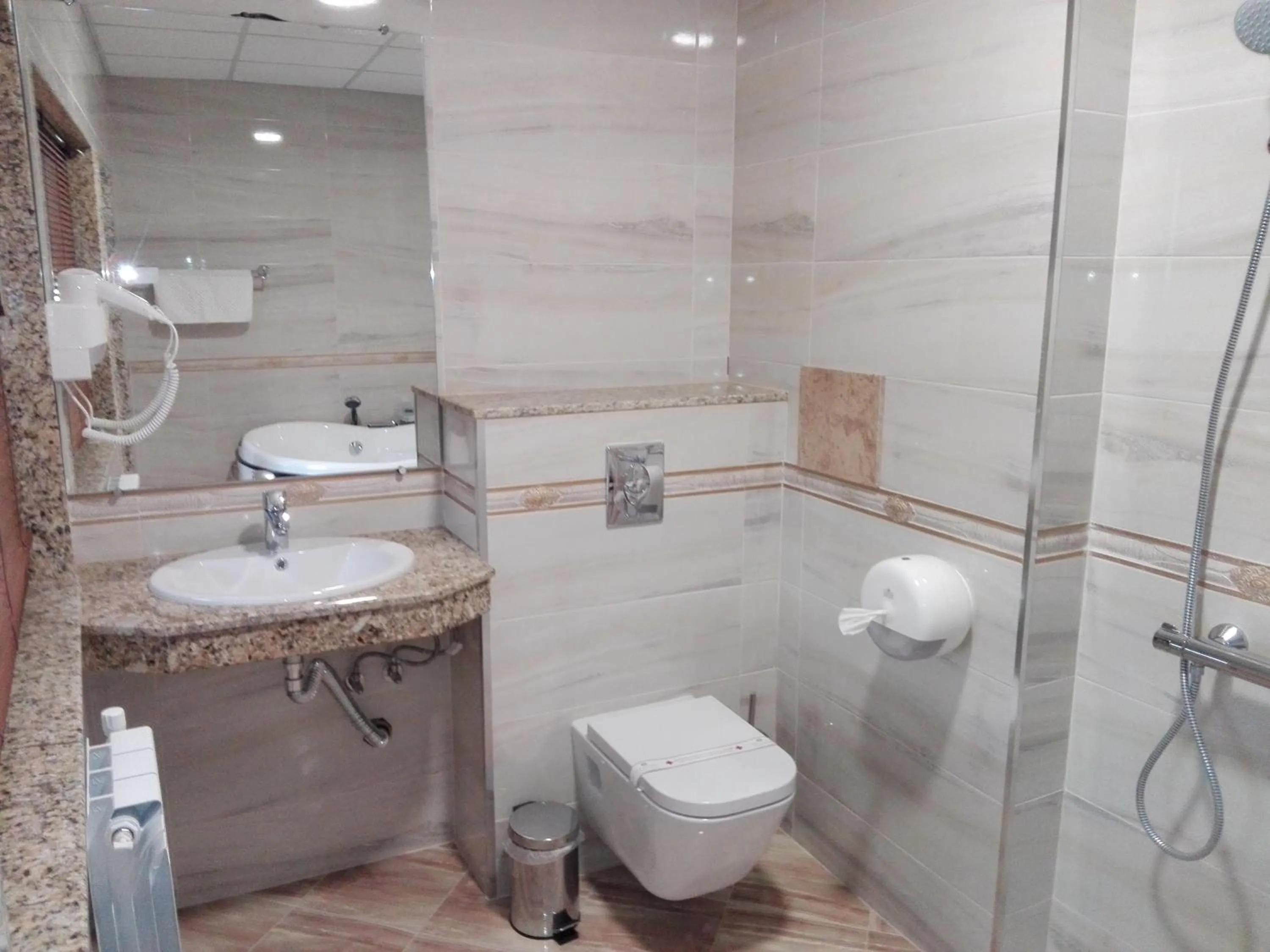 Bathroom in Hotel Forum