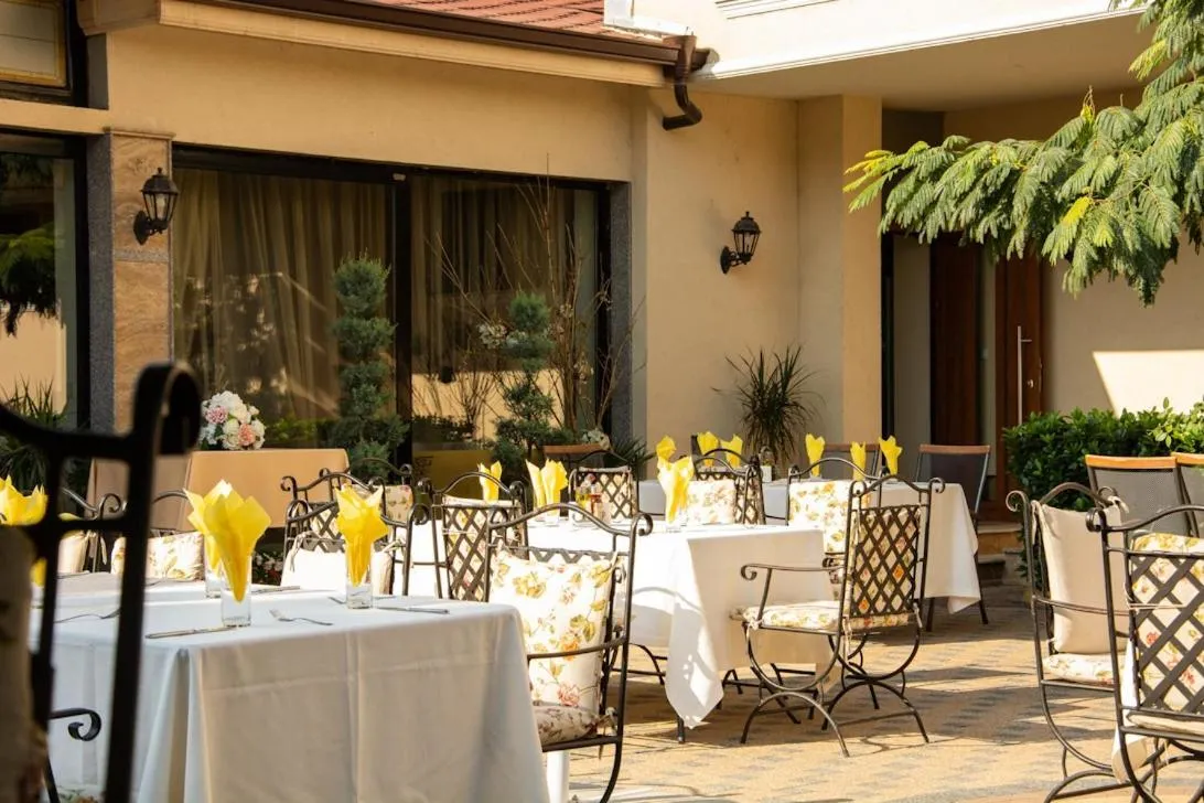 Garden in Hotel Forum