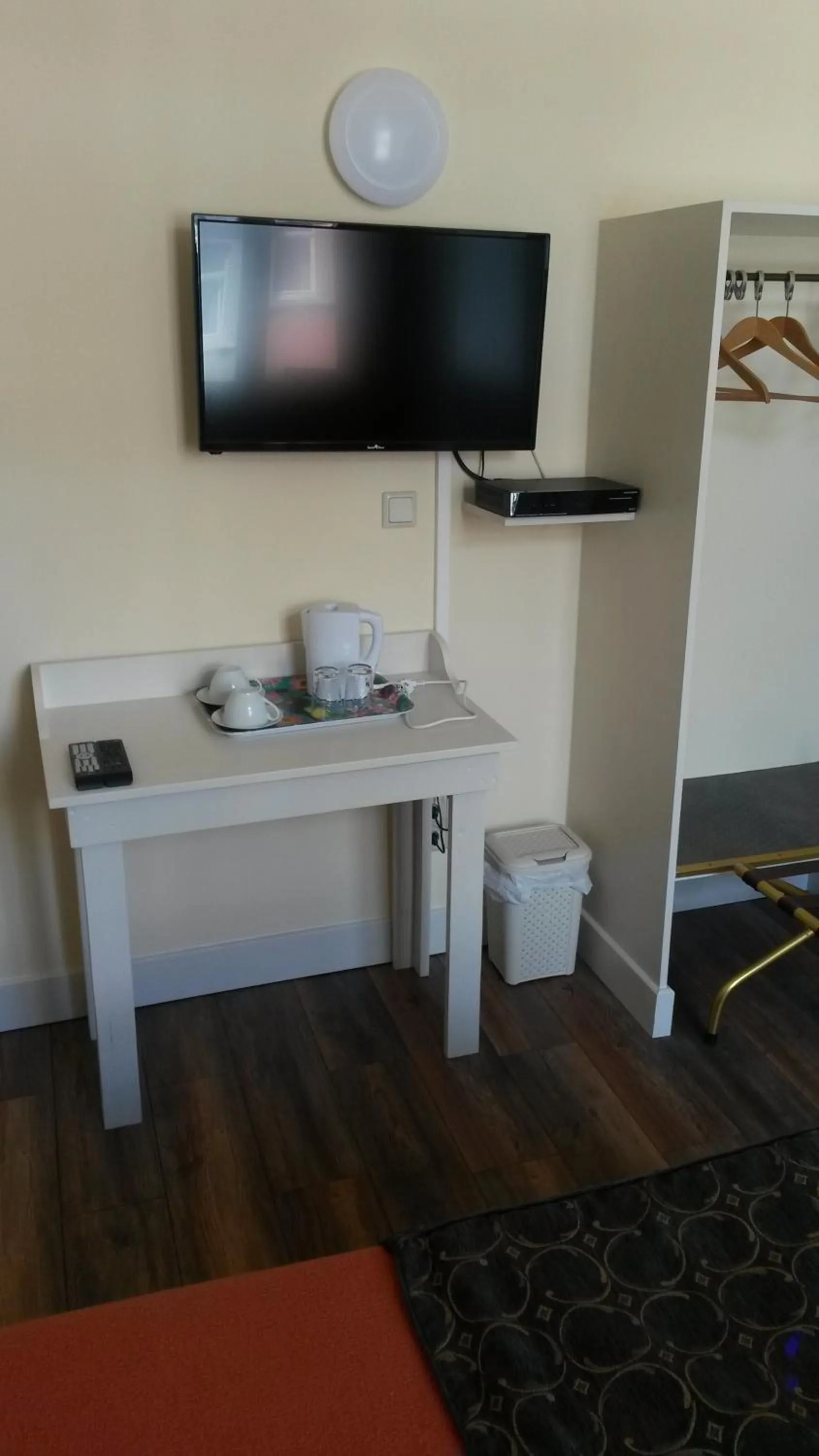 Coffee/tea facilities in Hotel Queen Mary