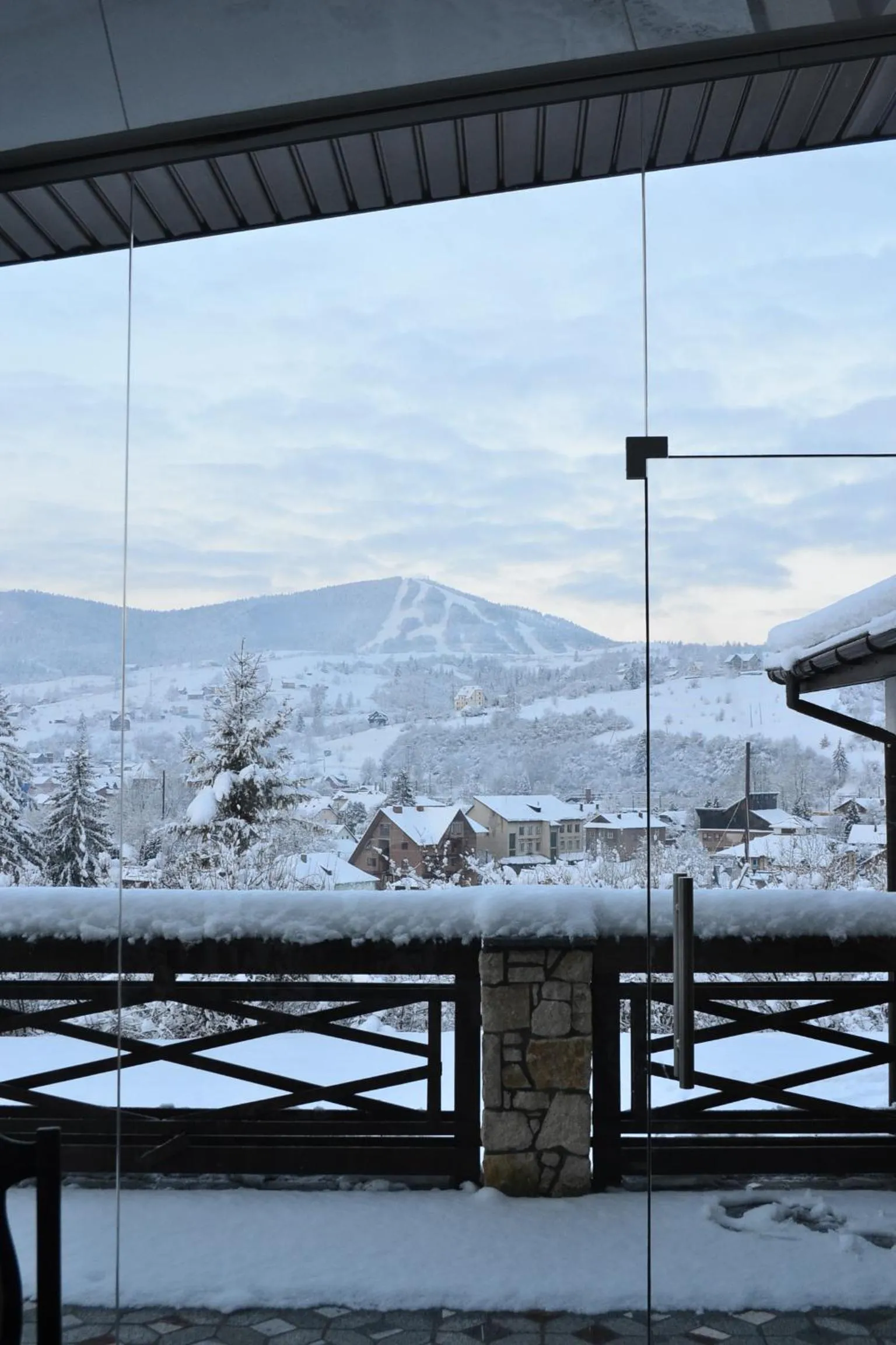 Mountain view in Hotel Complex Dvir Kniazhoiy Korony