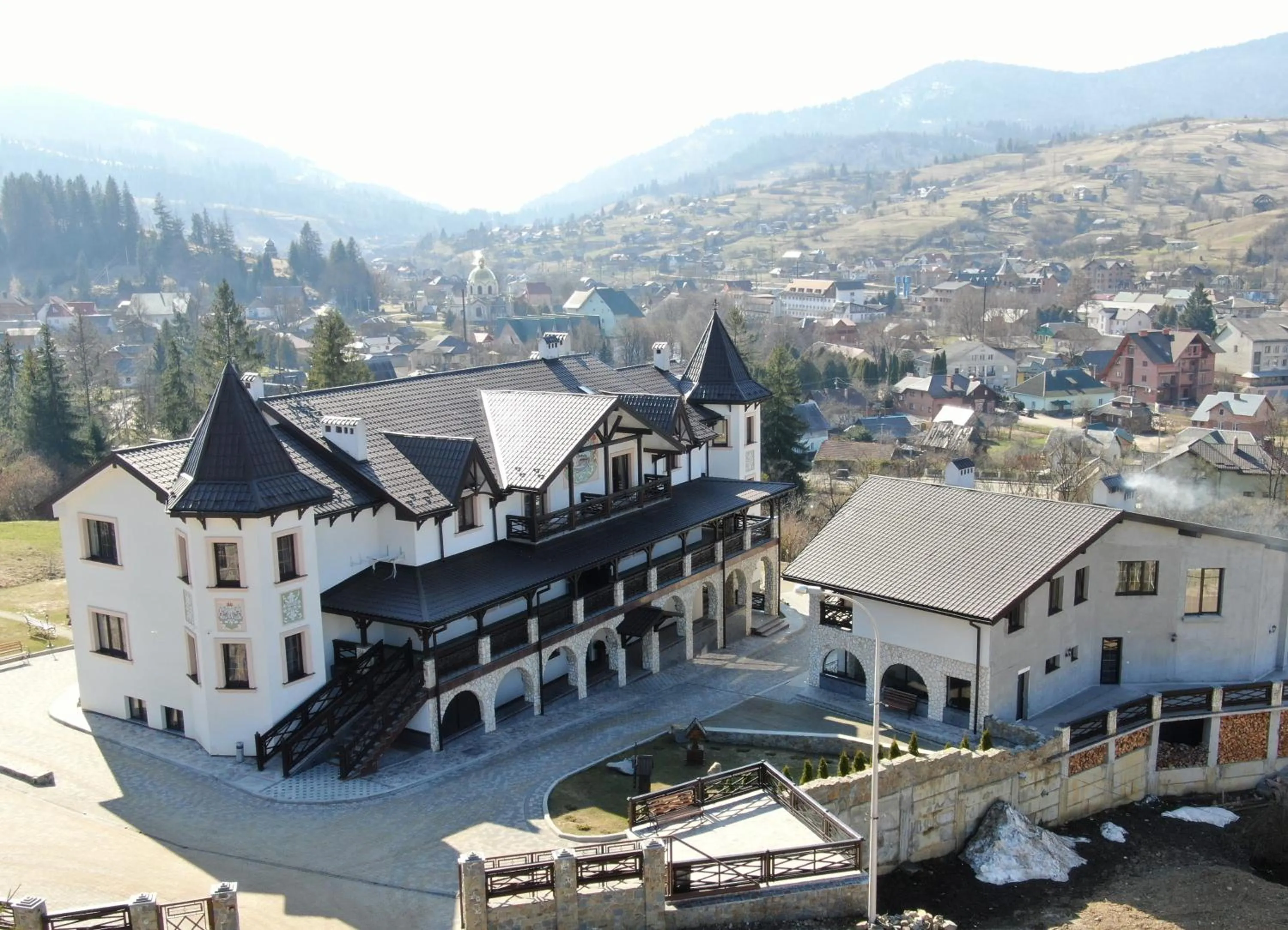 Bird's eye view in Hotel Complex Dvir Kniazhoiy Korony