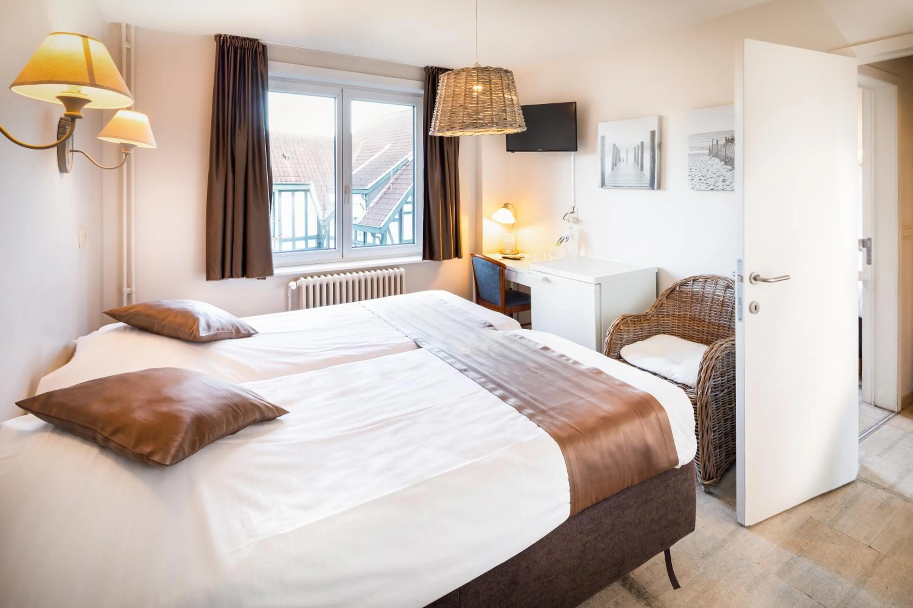 Photo of the whole room, Bed in Parkhotel